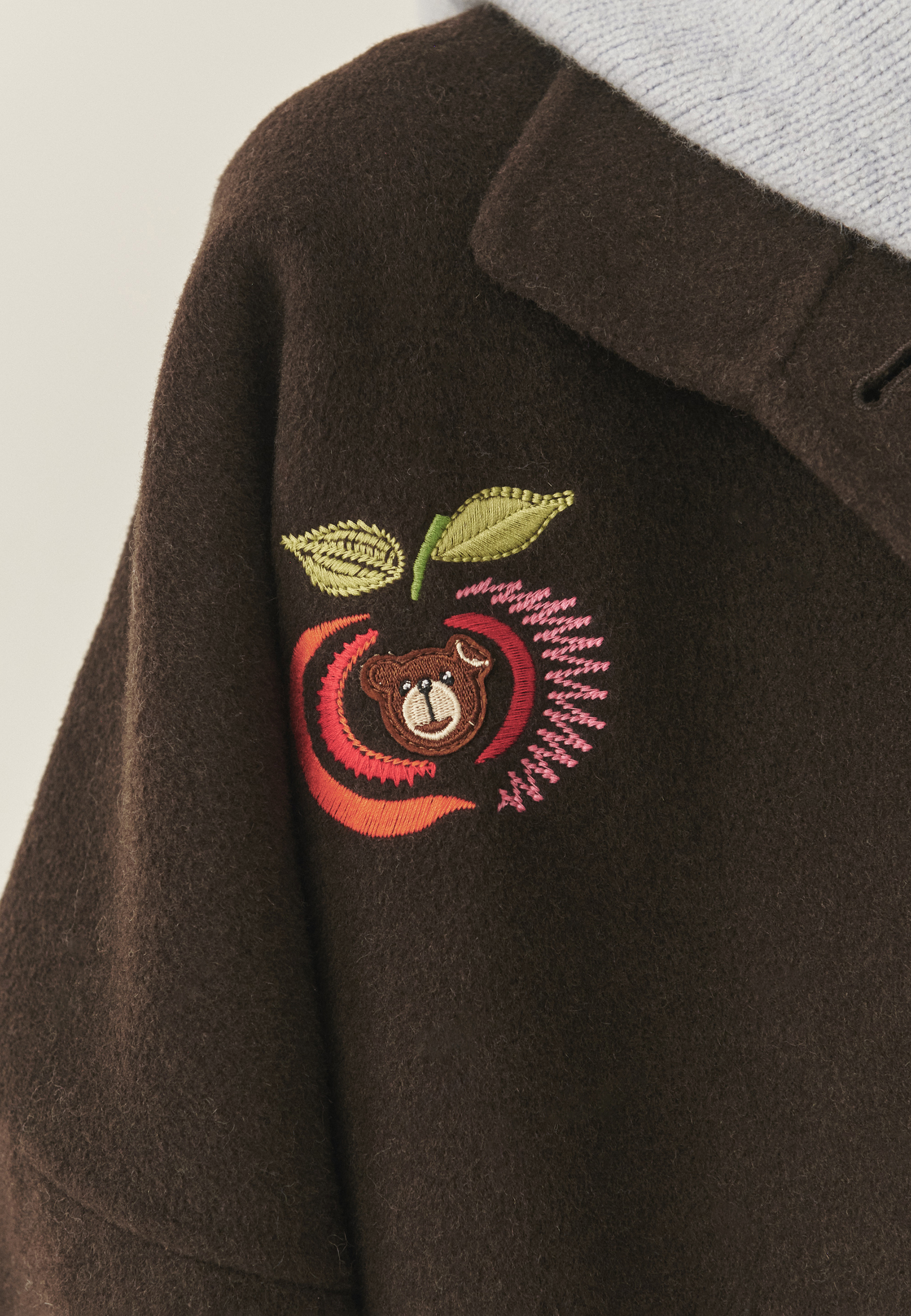 HAFTOWANY PŁASZCZ Z WEŁNĄ - MORIVIKA BRĄZOWY 2