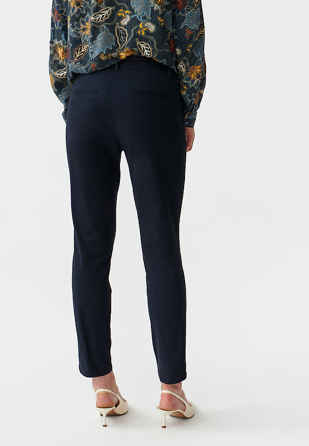 LADIES’ TROUSERS WITH TIED STRAP AMISO LADIES’ TROUSERS WITH TIED STRAP AMISO GRANATOWY 3