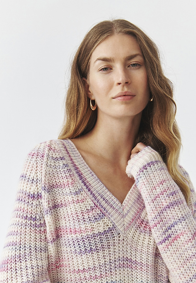 OVERSIZE SVETER – SABA 1 OVERSIZE SVETER – SABA 1 VIACFAREBNÝ 1