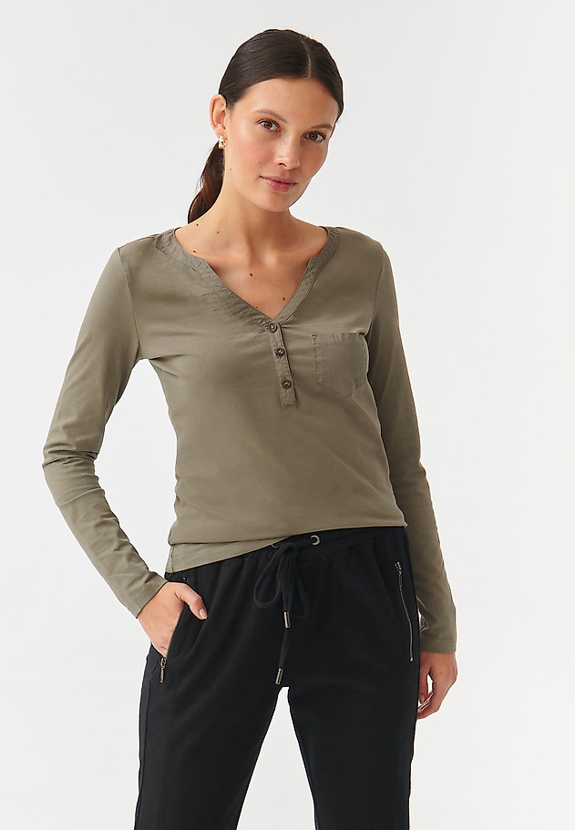 LADIES’ BLOUSE WITH A DECORATIVE MINI POCKET ASTRID LADIES’ BLOUSE WITH A DECORATIVE MINI POCKET ASTRID KHAKI 3