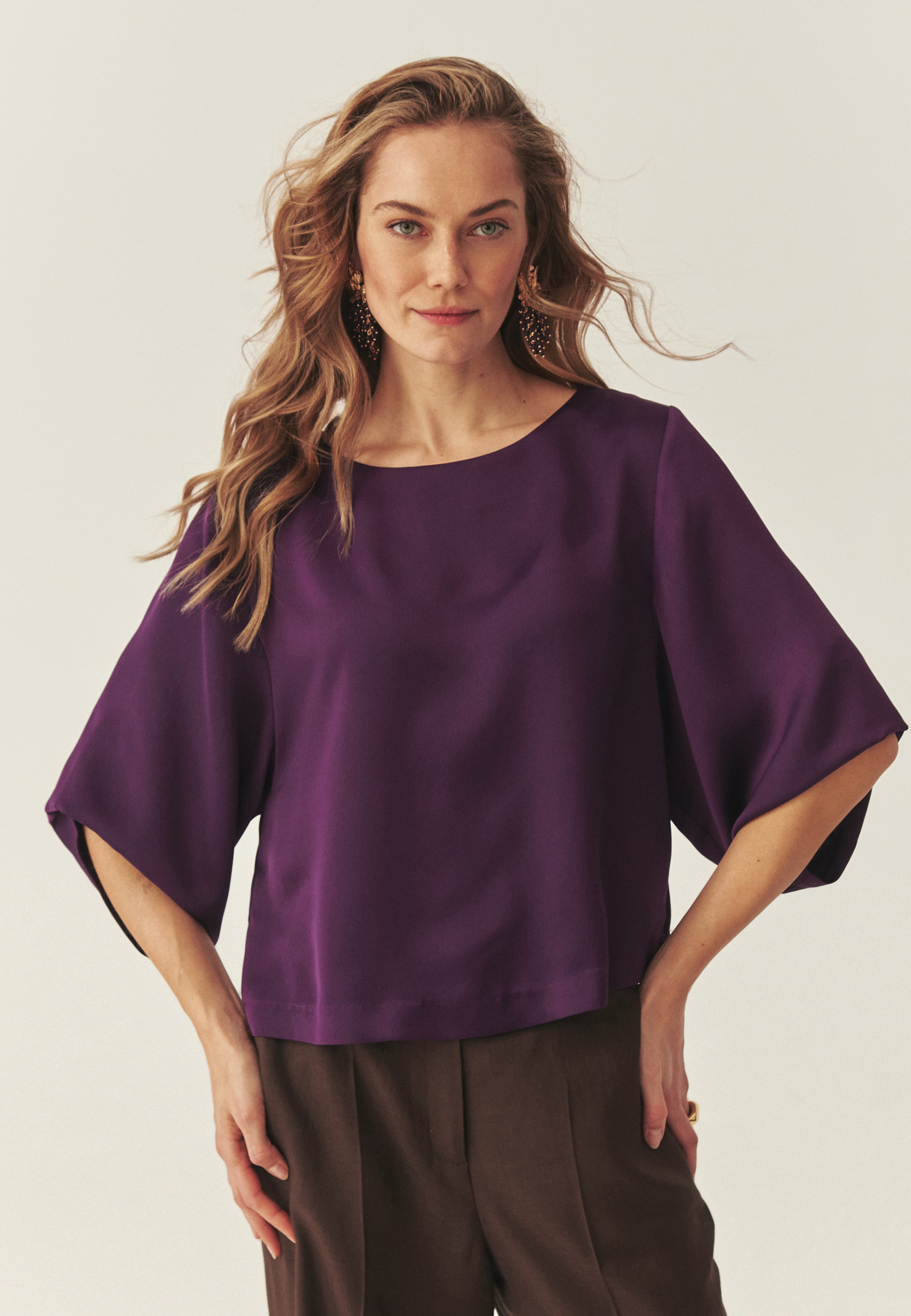 BLUZĂ DIN SATIN, CU MÂNECĂ LARGĂ - LAMA VIOLETĂ 2