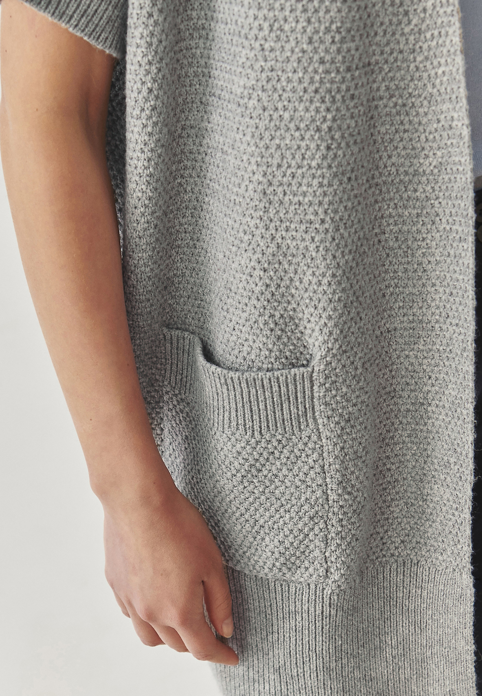 PULOVER DE DAMĂ LUNG, STRUCTURAL, TIP CARDIGAN - PULOVER PULOVER DE DAMĂ LUNG, STRUCTURAL, TIP CARDIGAN - PULOVER GRI 99094