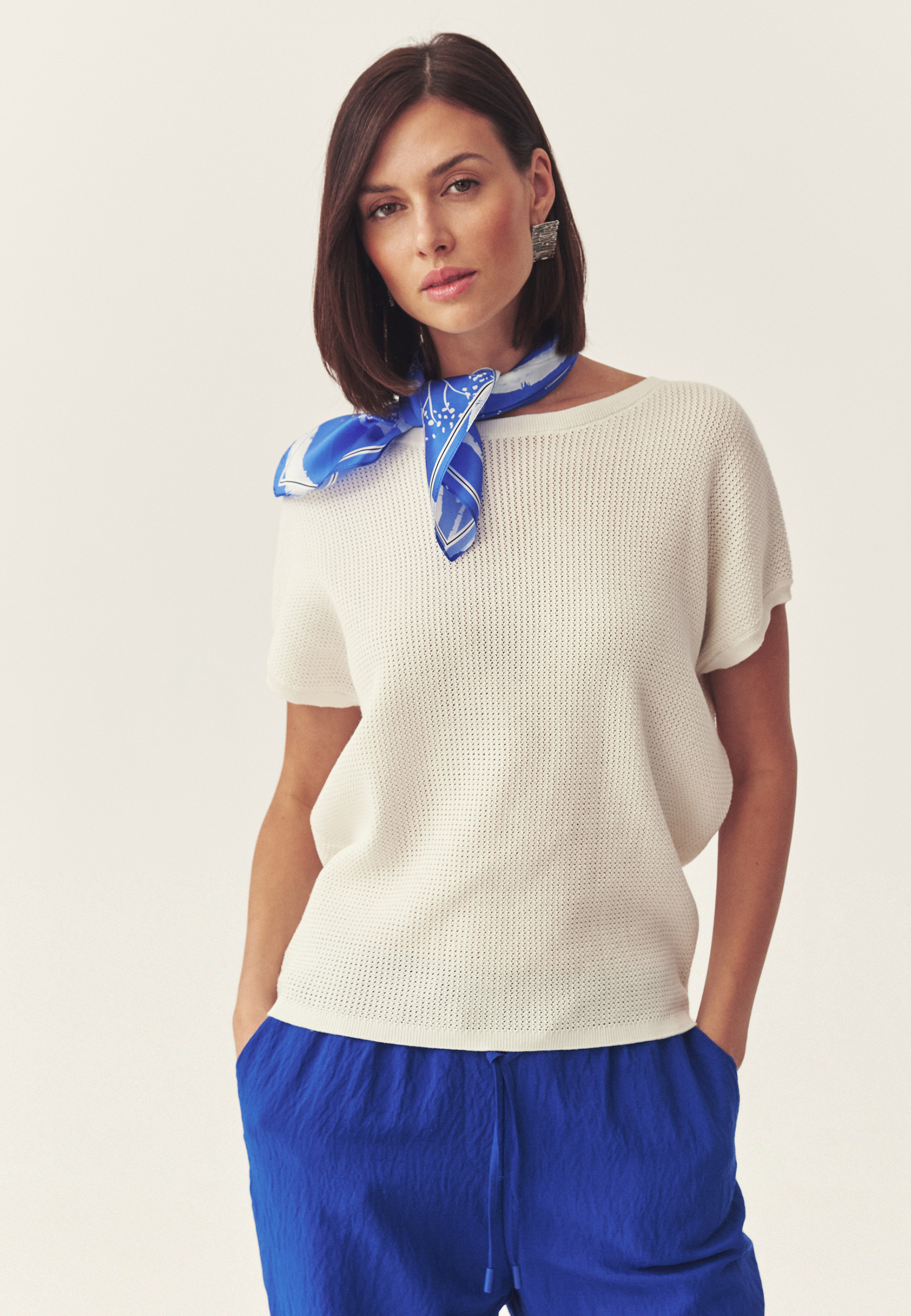 BAVLNĚNÁ HALENKA S KRÁTKÝMI RUKÁVY – RINI