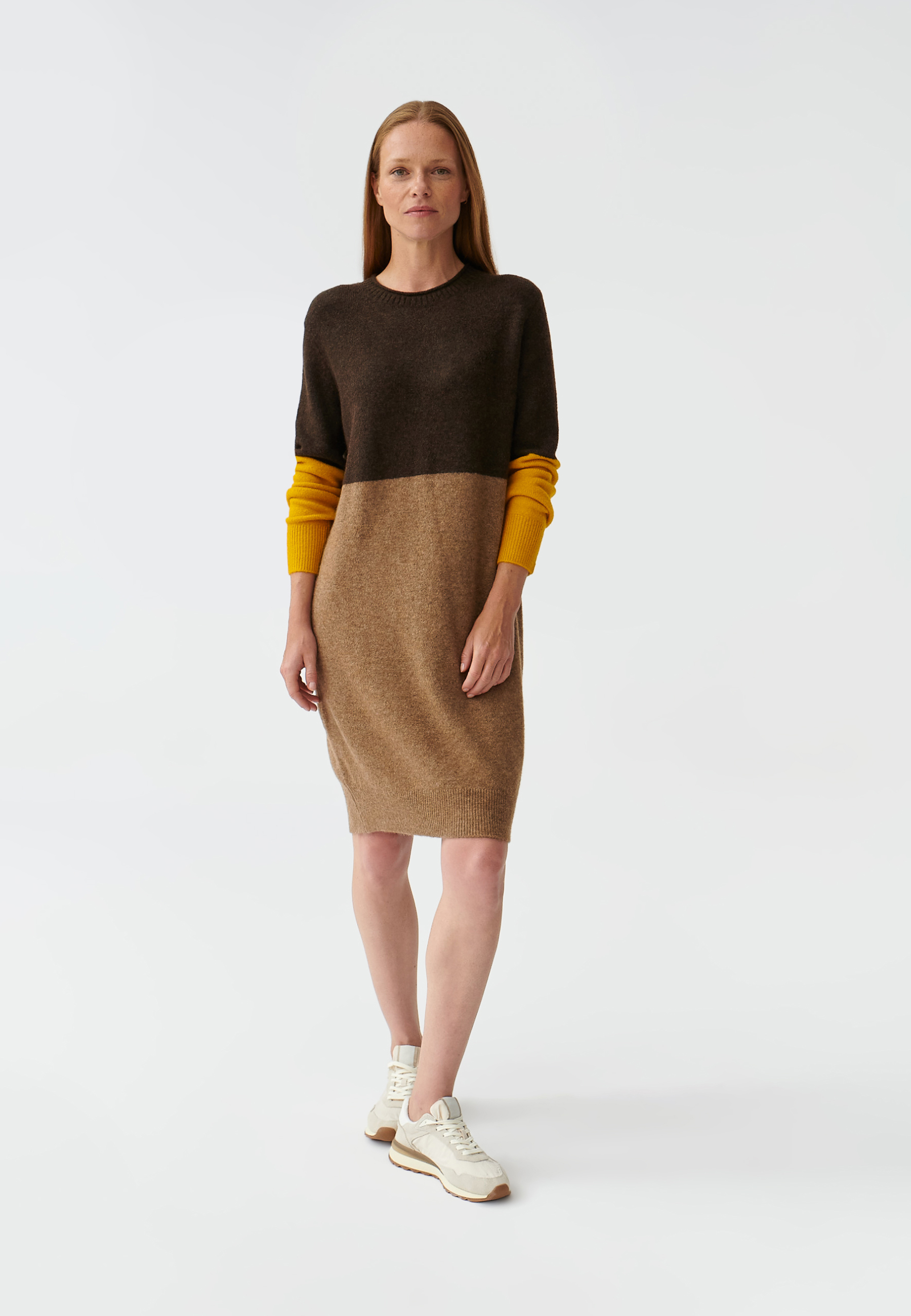 ÚPLETOVÉ SVETROVÉ ŠATY S DLHÝM RUKÁVOM JUKILA