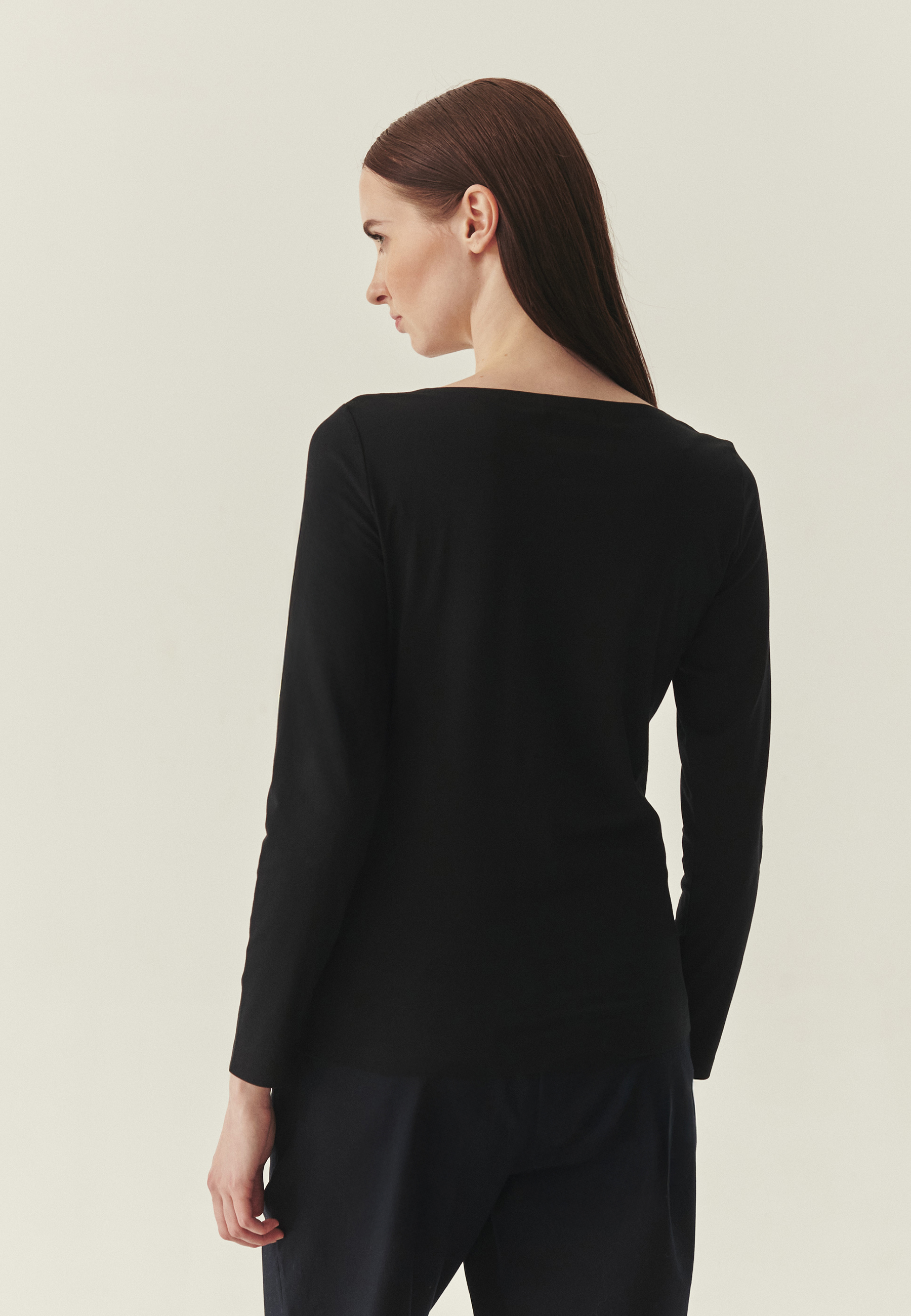 DOPASOWANA BLUZKA Z BAWEŁNĄ - MIKAJANKA CZARNY 2