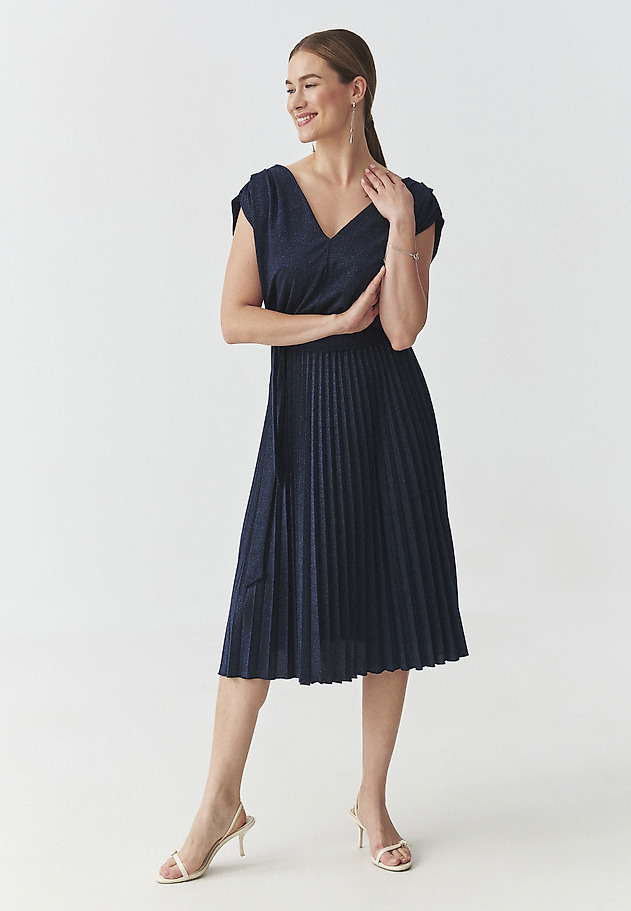 KNITTED DRESS WITH GLITTER ACCENT — LURI KNITTED DRESS WITH GLITTER ACCENT — LURI GRANATOWY 4