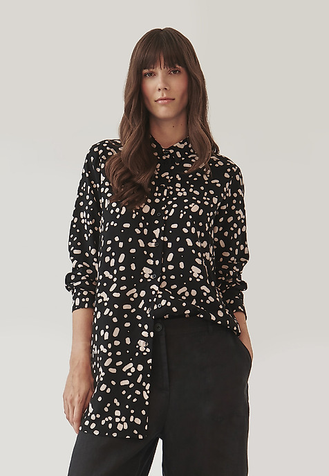 CĂMAȘĂ DE DAMĂ, LUNGĂ, DIN ȚESĂTURĂ DE VISCOZĂ CU MODEL - MALIBU CĂMAȘĂ DE DAMĂ, LUNGĂ, DIN ȚESĂTURĂ DE VISCOZĂ CU MODEL - MALIBU