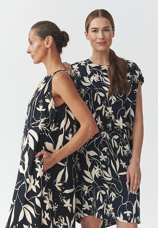 SATIN DRESS WITH FLORAL PATTERN — ZIMONA 1 SATIN DRESS WITH FLORAL PATTERN — ZIMONA 1 MULTIKOLOR 1