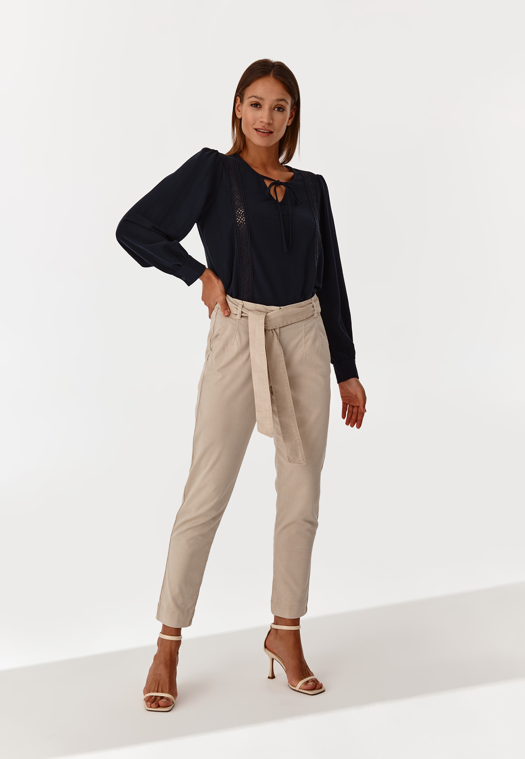 DÁMSKÁ HALENKA CASKA