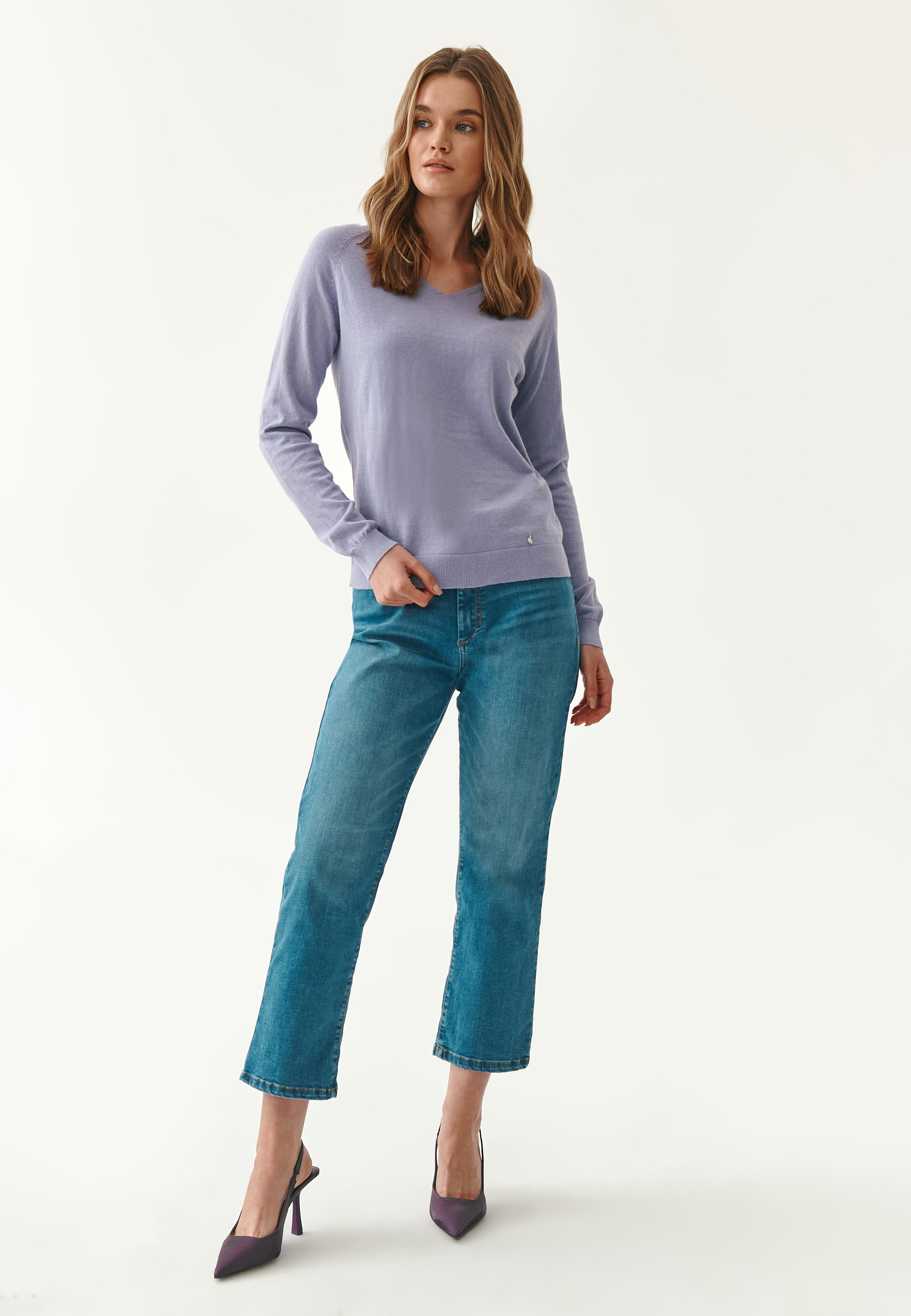 DÁMSKÝ VOLNÝ SVETR BASKO