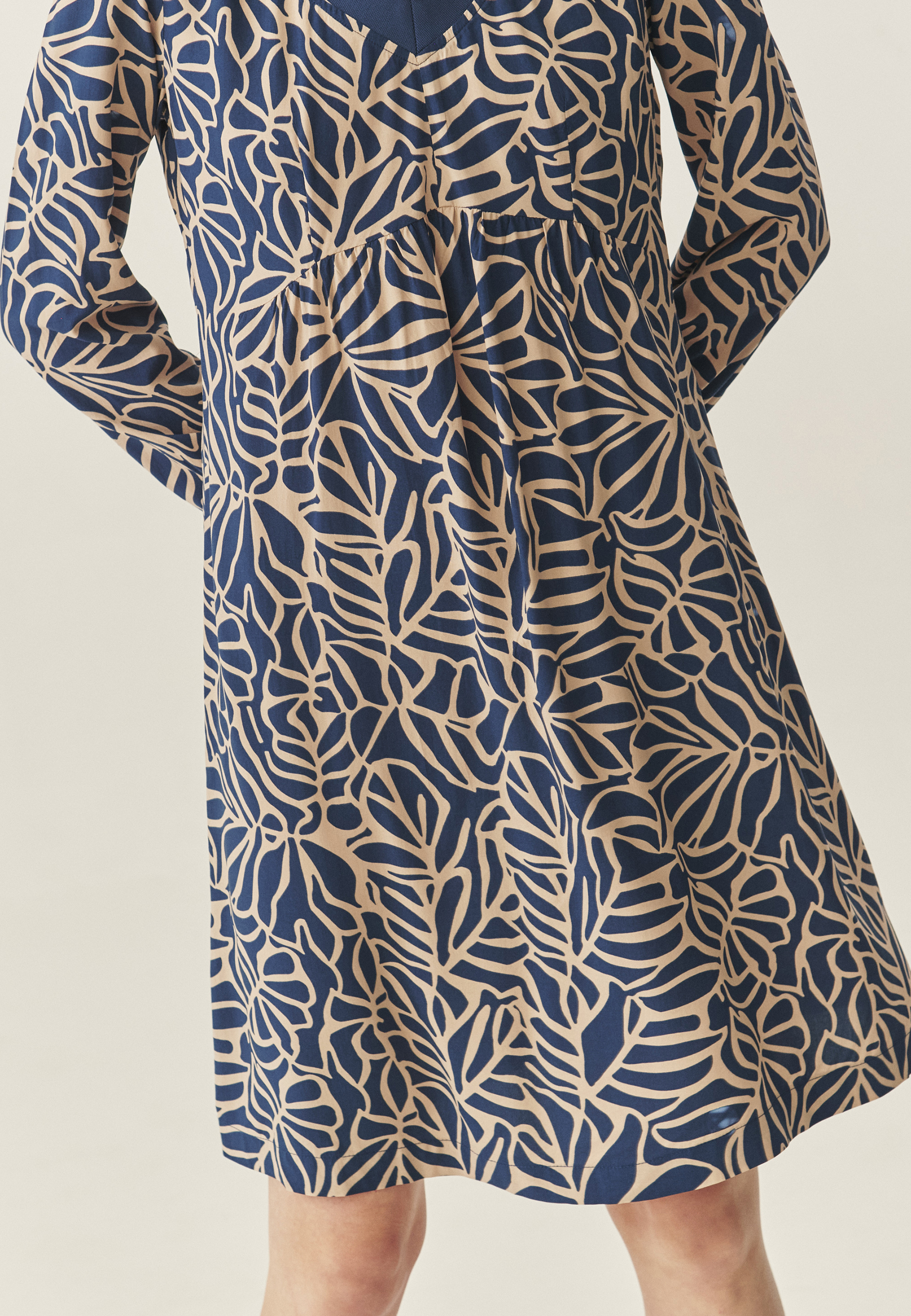 ROCHIE DIN ȚESĂTURĂ CU MODEL GEOMETRIC - NERTAMI MULTICOLOR 2