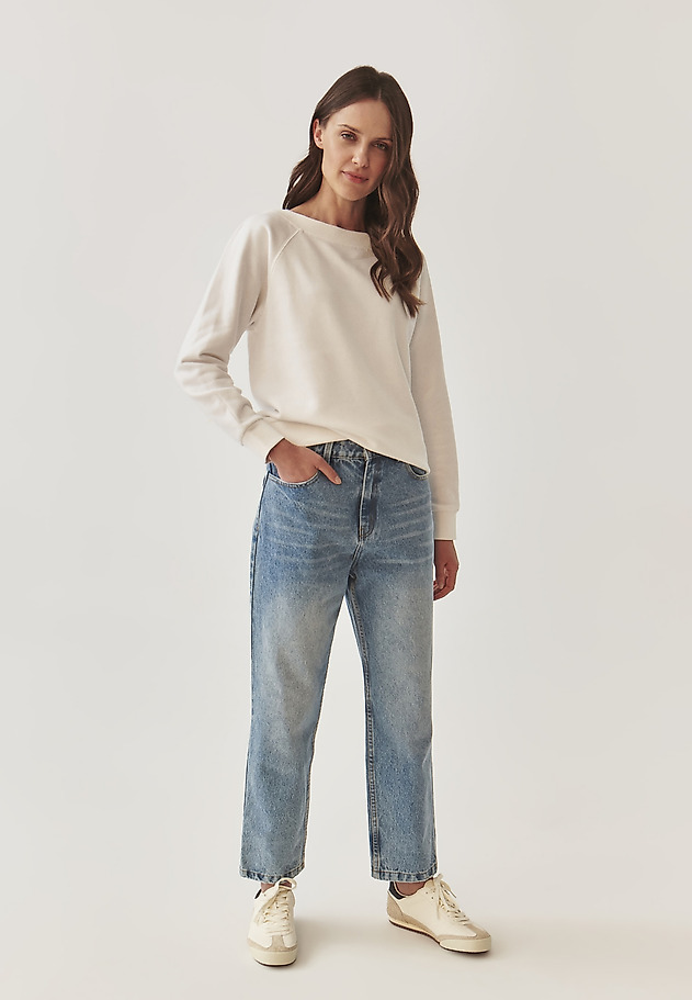 BLUZA DAMSKA Z DEKOLTEM W ŁÓDKĘ - GABBY BLUZA DAMSKA Z DEKOLTEM W ŁÓDKĘ - GABBY ECRU 2