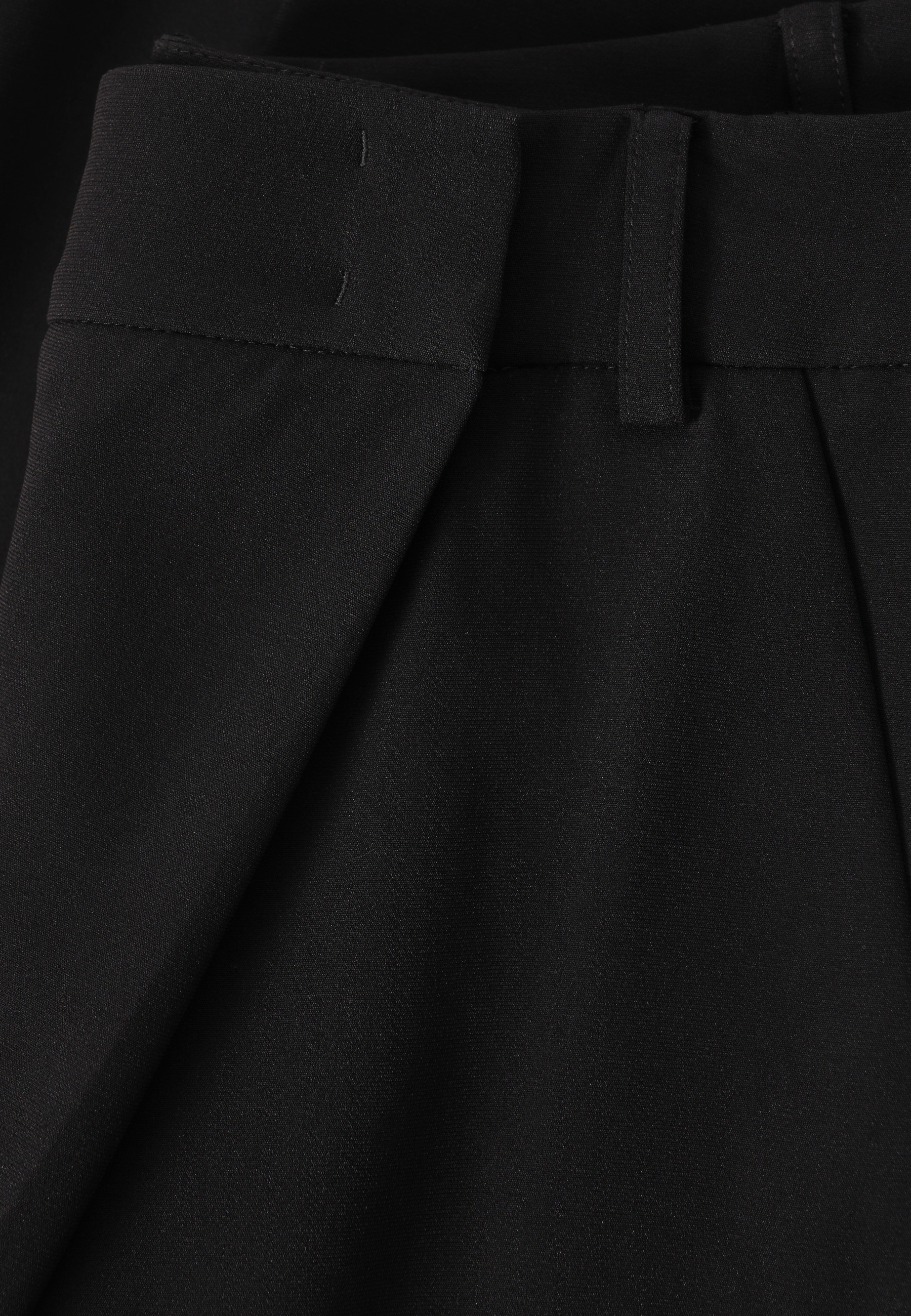 ŠIROKÉ NOHAVICE S BOČNÝMI KAPSÁČOVÝMI VRECKAMI - SAMTE 2