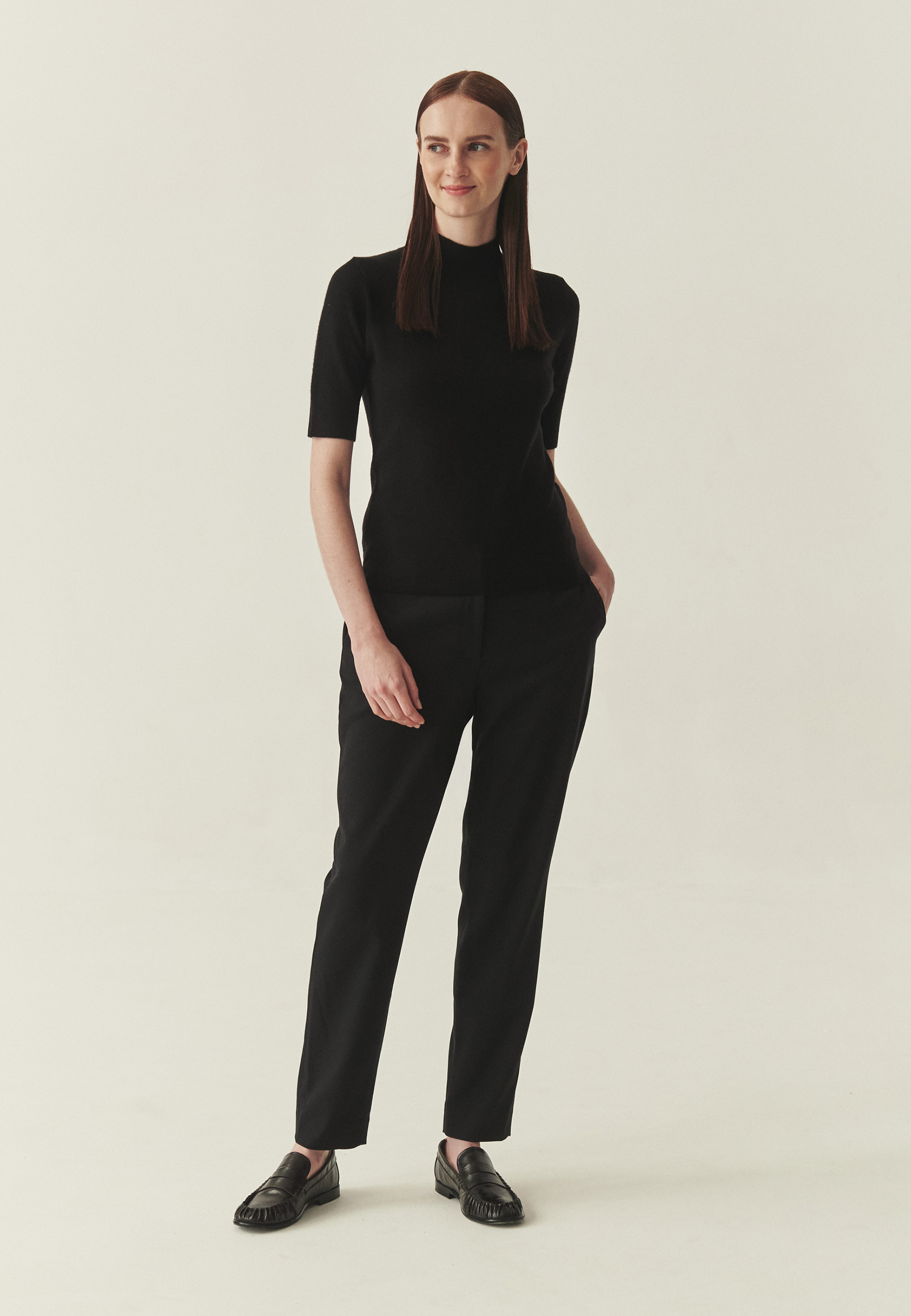 WEŁNIANY SWETER Z GOLFEM - LU CZARNY 2