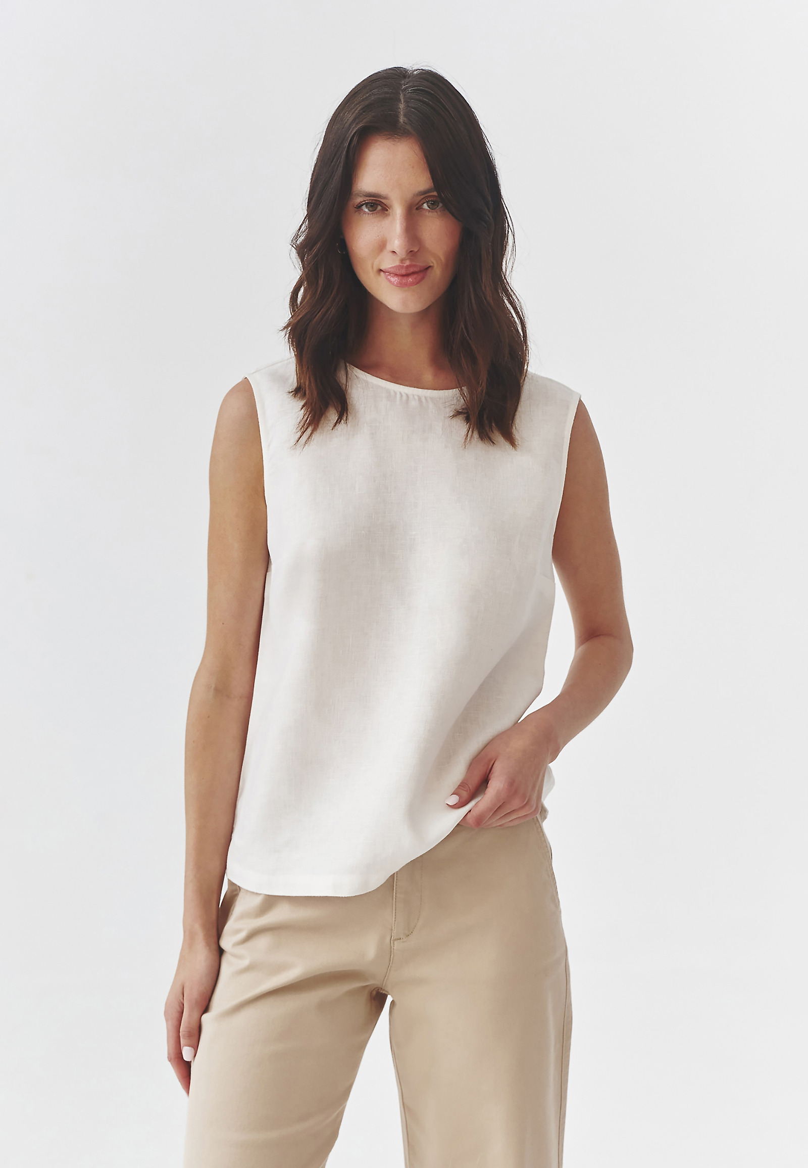 CLASSIC LADIES’ SLEEVELESS BLOUSE - GERDI CLASSIC LADIES’ SLEEVELESS BLOUSE - GERDI ECRU 97186