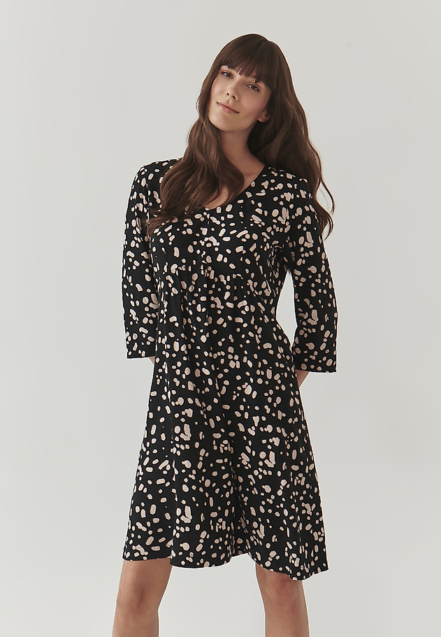 LADIES’ PATTERNED DRESS WITH V-SHAPED NECKLINE - NERTO LADIES’ PATTERNED DRESS WITH V-SHAPED NECKLINE - NERTO MULTIKOLOR 5