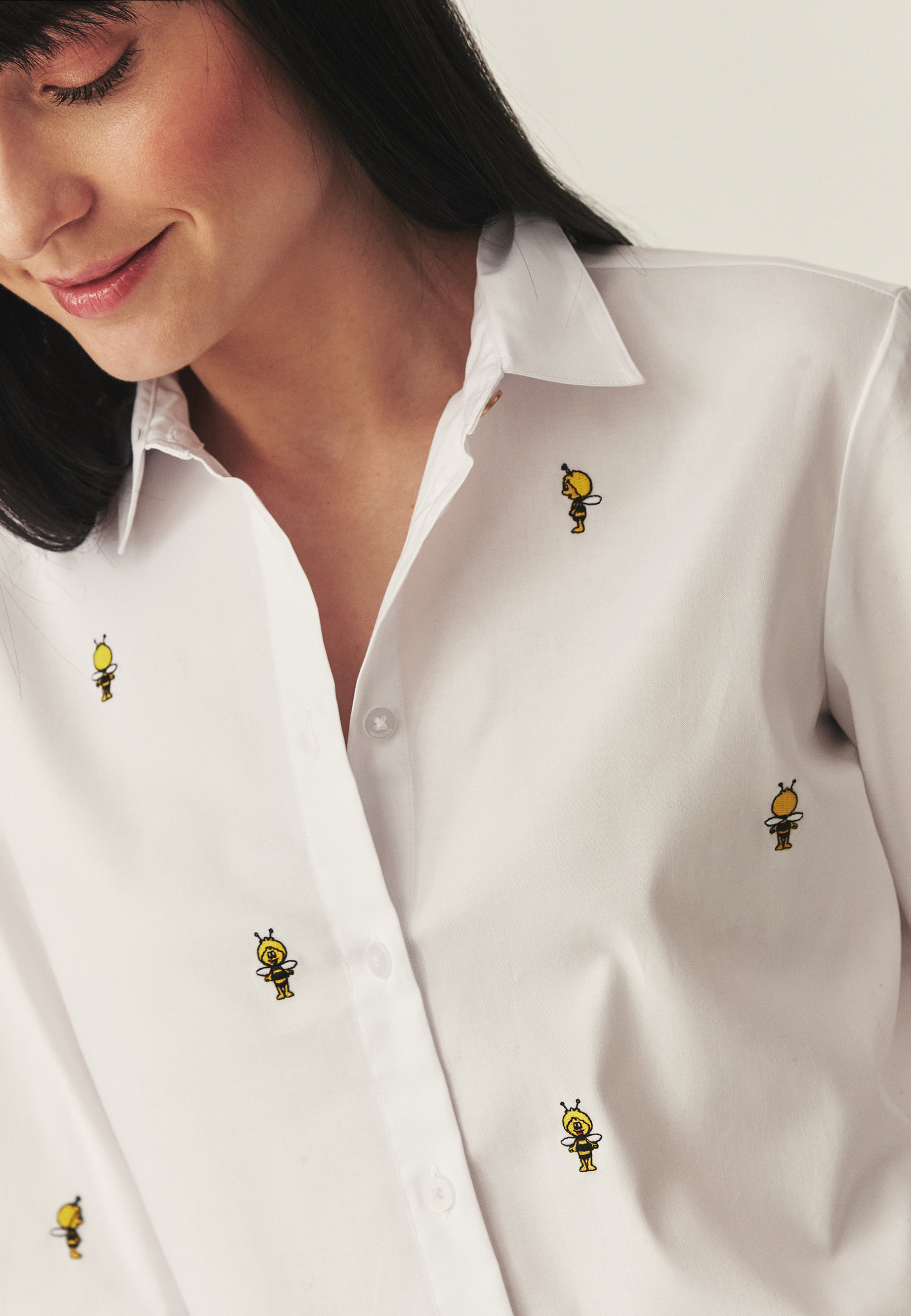 VYŠÍVANÁ KOŠILE S BAVLNOU – EDINA