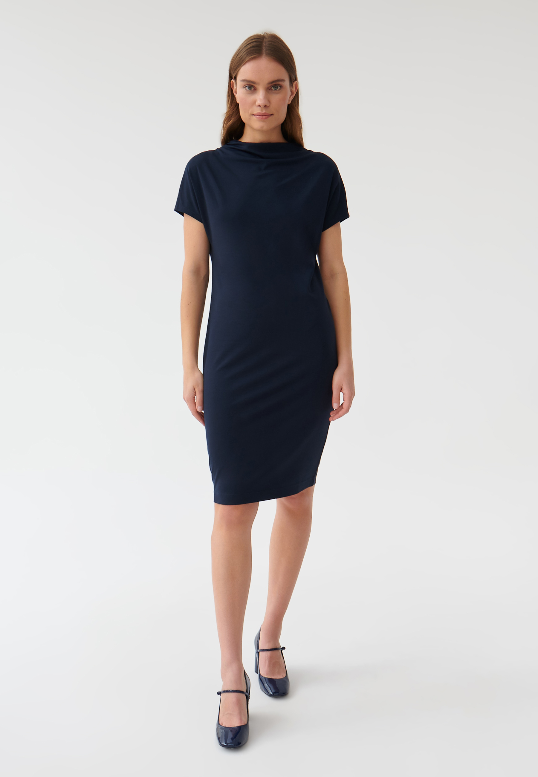 SUKIENKA DZIANINOWA Z PÓŁGOLFEM ZORIMA GRANATOWY 2