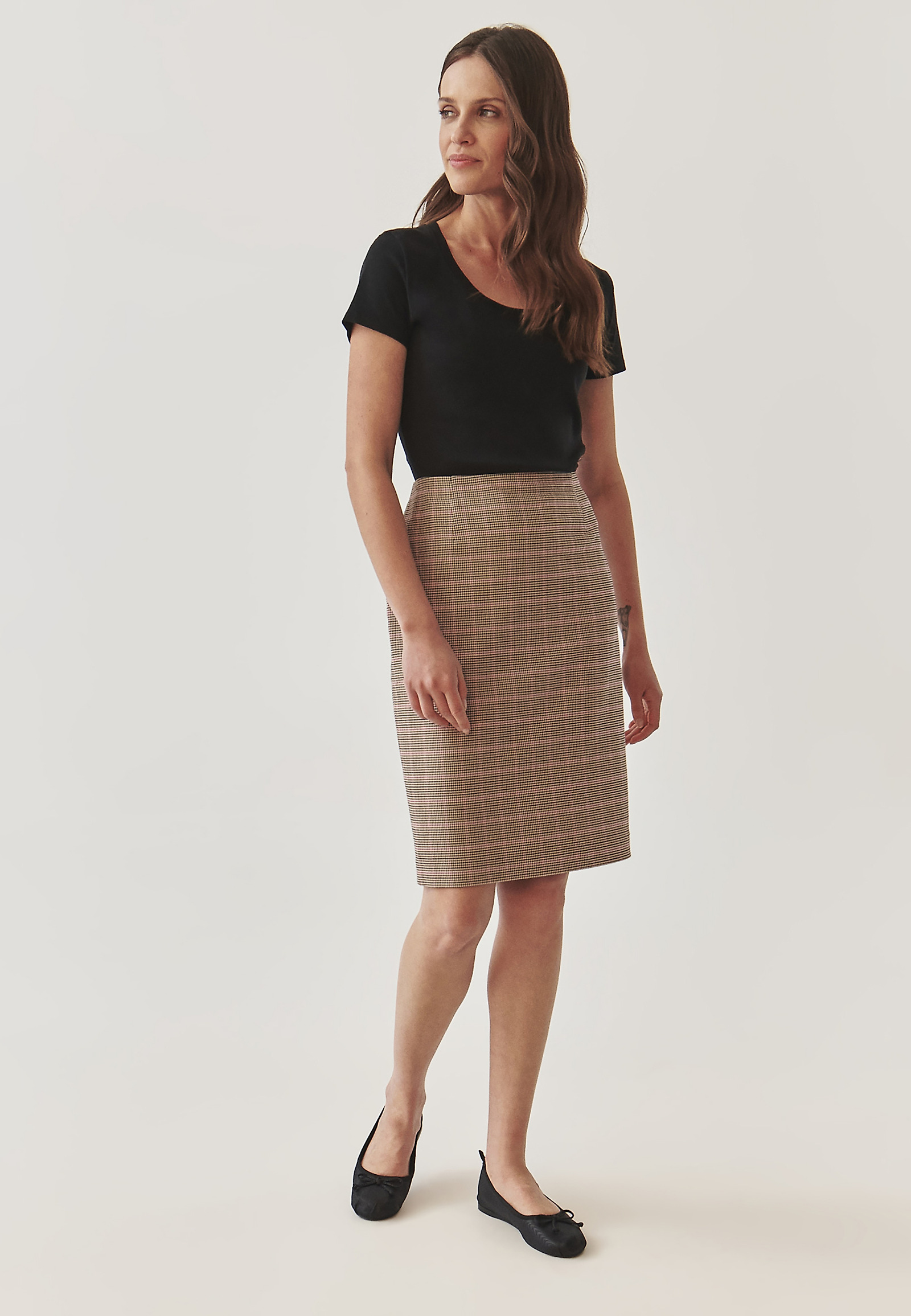 ELEGANTNO ŽENSKO KARIRASTO KRILO SVINČNIK - MONRI ELEGANTNO ŽENSKO KARIRASTO KRILO SVINČNIK - MONRI VEČBARVNA 99160
