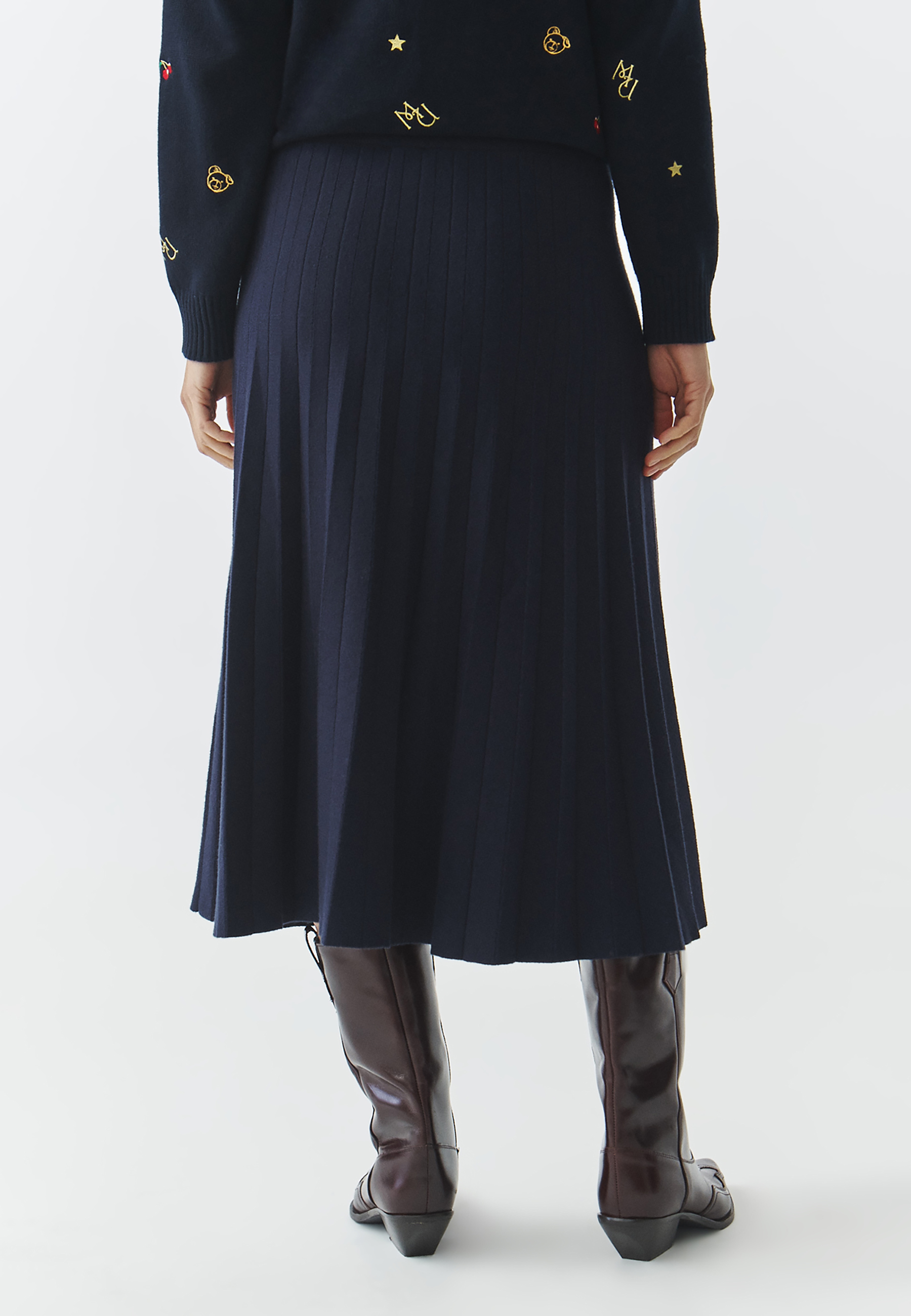 PLISOWANA SPÓDNICA Z SOLIDNEJ PRZĘDZY — WOTOLA GRANATOWY 2