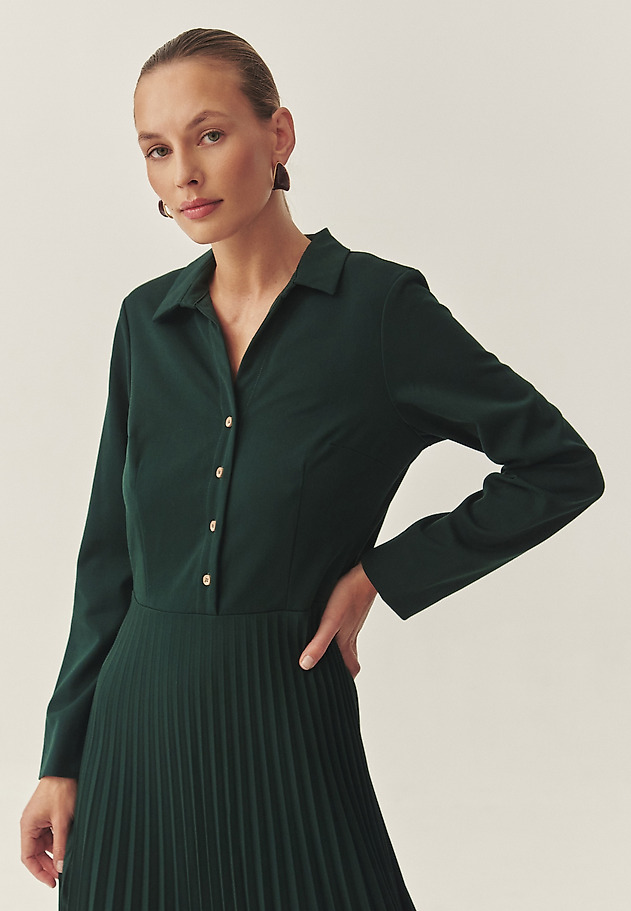FABRIC DRESS WITH COLLAR AND PLEATED BOTTOM NOKA color GREEN FABRIC DRESS WITH COLLAR AND PLEATED BOTTOM NOKA color GREEN