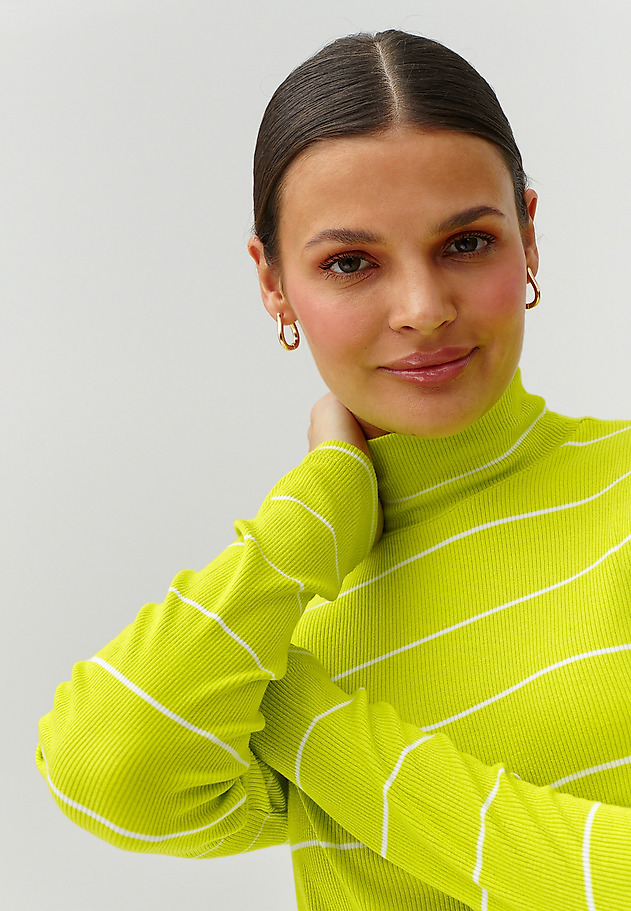 DÁMSKÁ ÚPLETOVÁ PRUHOVANÁ HALENKA S POLOROLÁKEM - GOLTIKA 1 DÁMSKÁ ÚPLETOVÁ PRUHOVANÁ HALENKA S POLOROLÁKEM - GOLTIKA 1 ZELENÁ 1