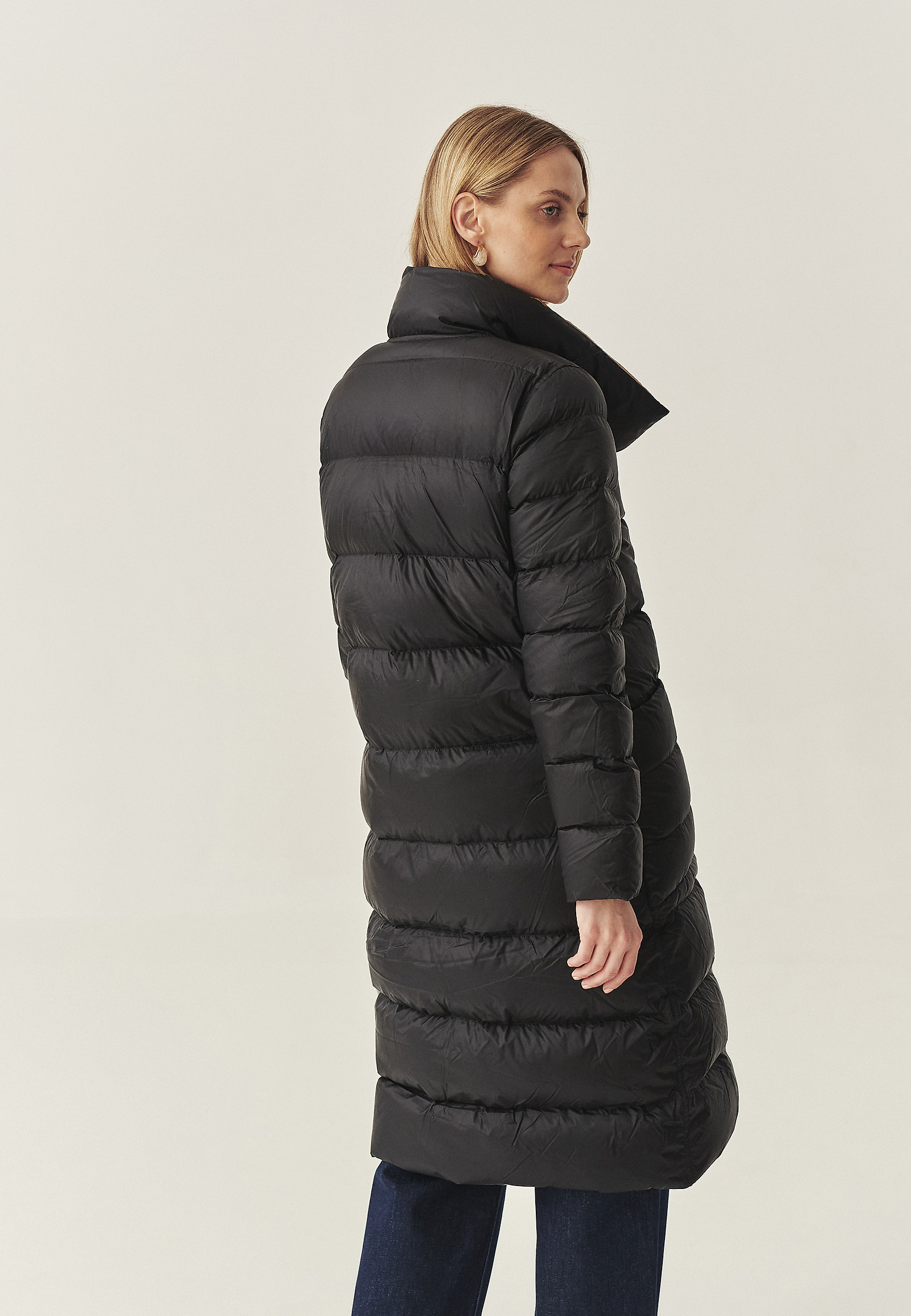 DOWN COAT WITH STAND-UP COLLAR - AKO DOWN COAT WITH STAND-UP COLLAR - AKO BLACK 114959