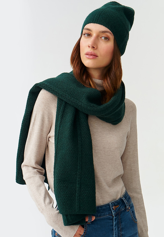 LADIES’ KNITTED BEANIE MOKA LADIES’ KNITTED BEANIE MOKA ZIELONY 2