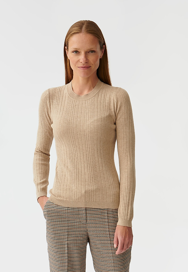 DÁMSKÝ UPNUTÝ PRUHOVANÝ SVETR ANCA DÁMSKÝ UPNUTÝ PRUHOVANÝ SVETR ANCA BÉŽOVÁ 1