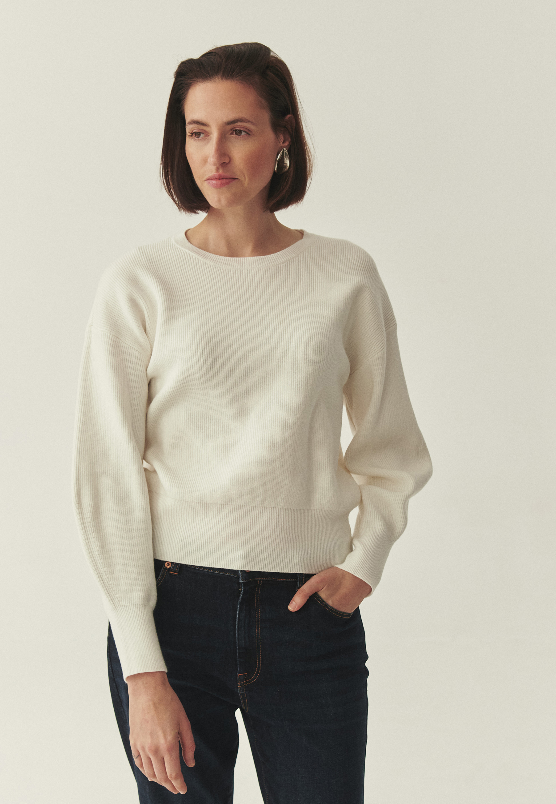 CASUAL JUMPER WITH LENZING™ ECOVERO™ VISCOSE - SHUE ECRU 2