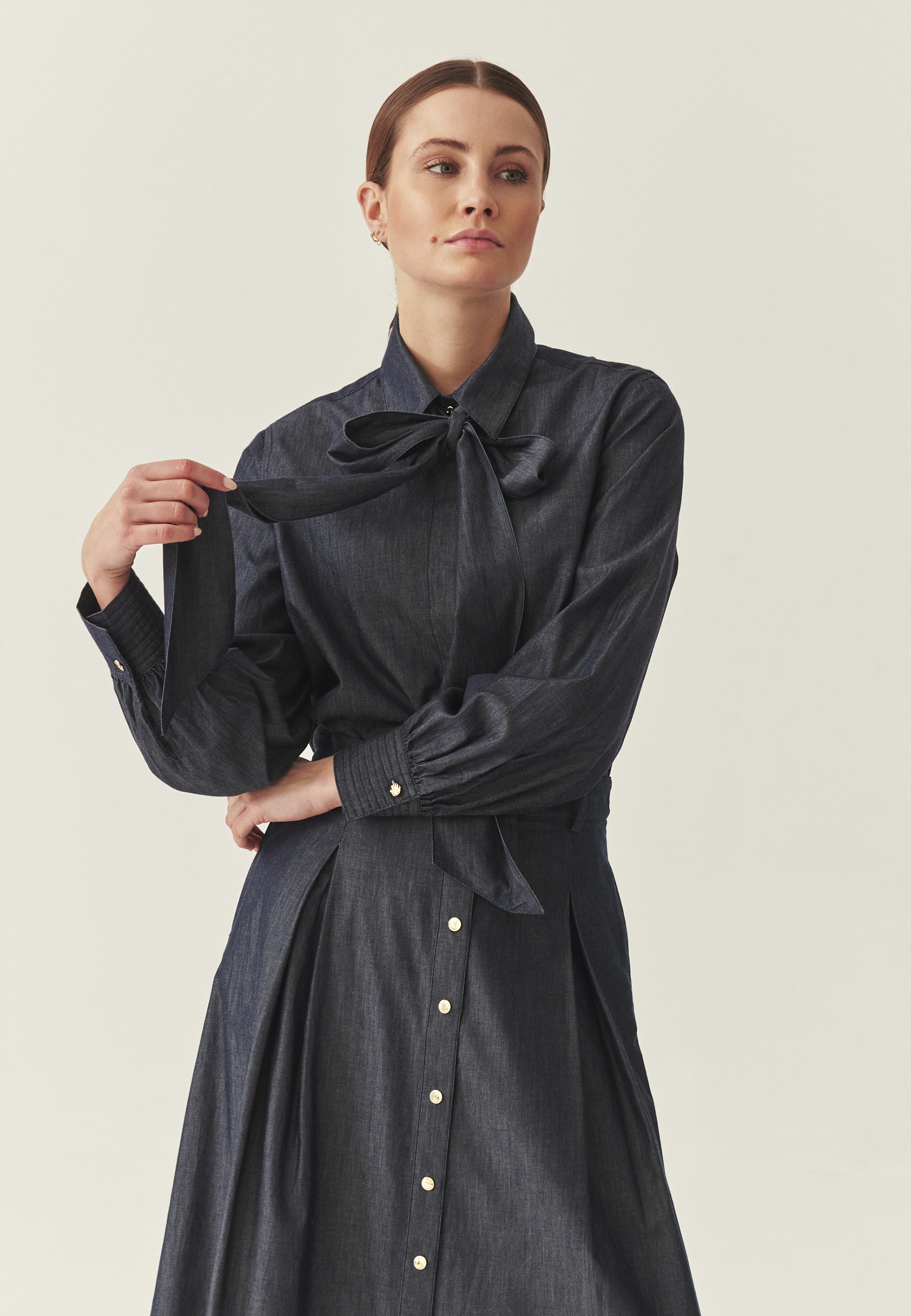 BAWEŁNIANA KOSZULA Z WIĄZANIEM - LILEN GRANATOWY 2