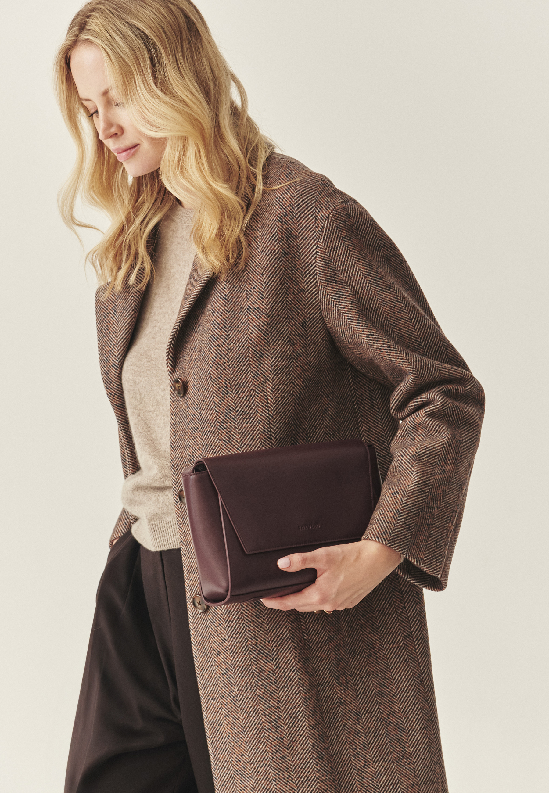 ŽENSKA USNJA TORBICA - LENQA RDEČA 2