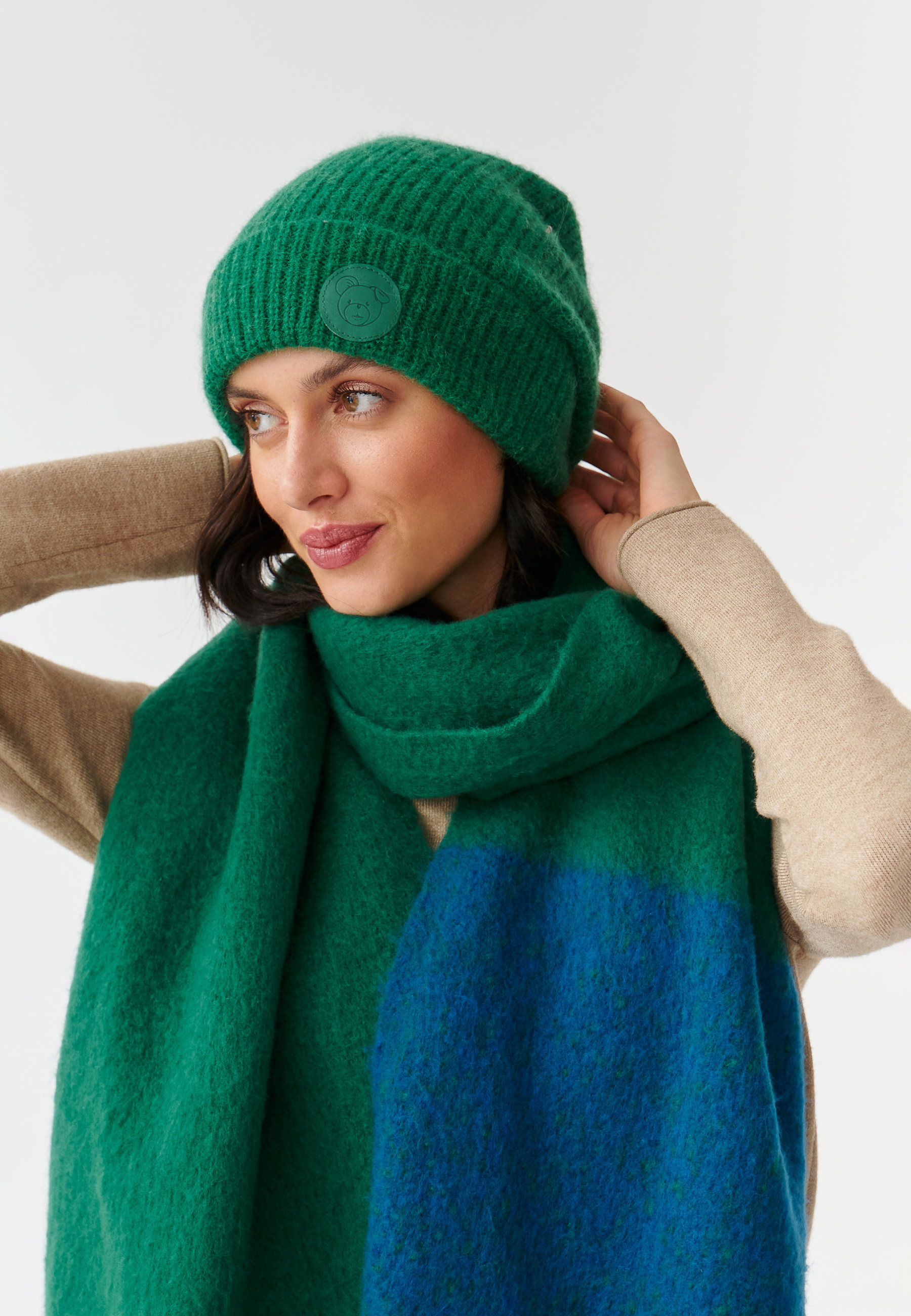 LADIES’ KNITTED BEANIE WIDA 1