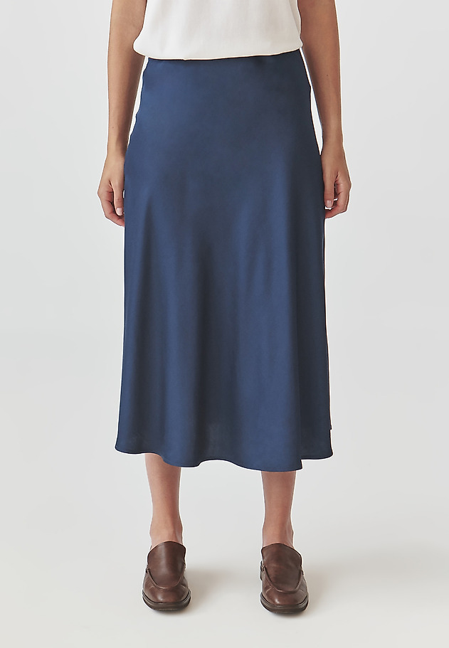 ELEGANTNO ŽENSKO SATENASTO KRILO - SATINI 6 ELEGANTNO ŽENSKO SATENASTO KRILO - SATINI 6 MODRA 2