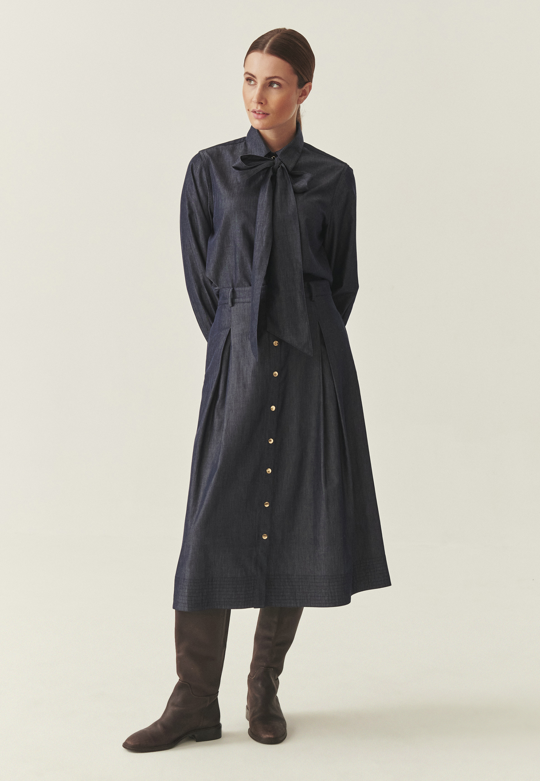 ROZKLOSZOWANA SPÓDNICA Z DENIMU - NADIFA GRANATOWY 2