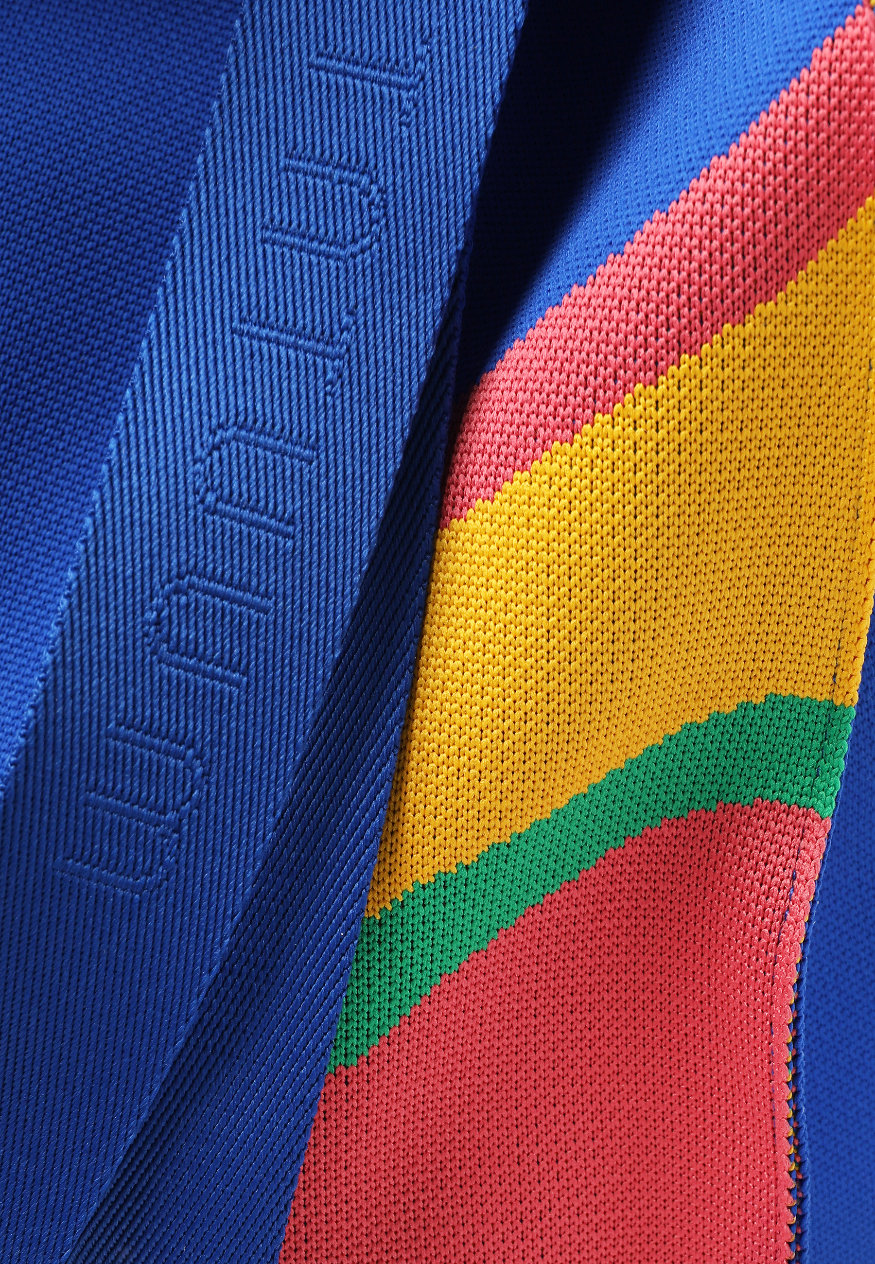 LÁTKOVÁ TAŠKA S ÚCHYTMI – NIRELLE 4