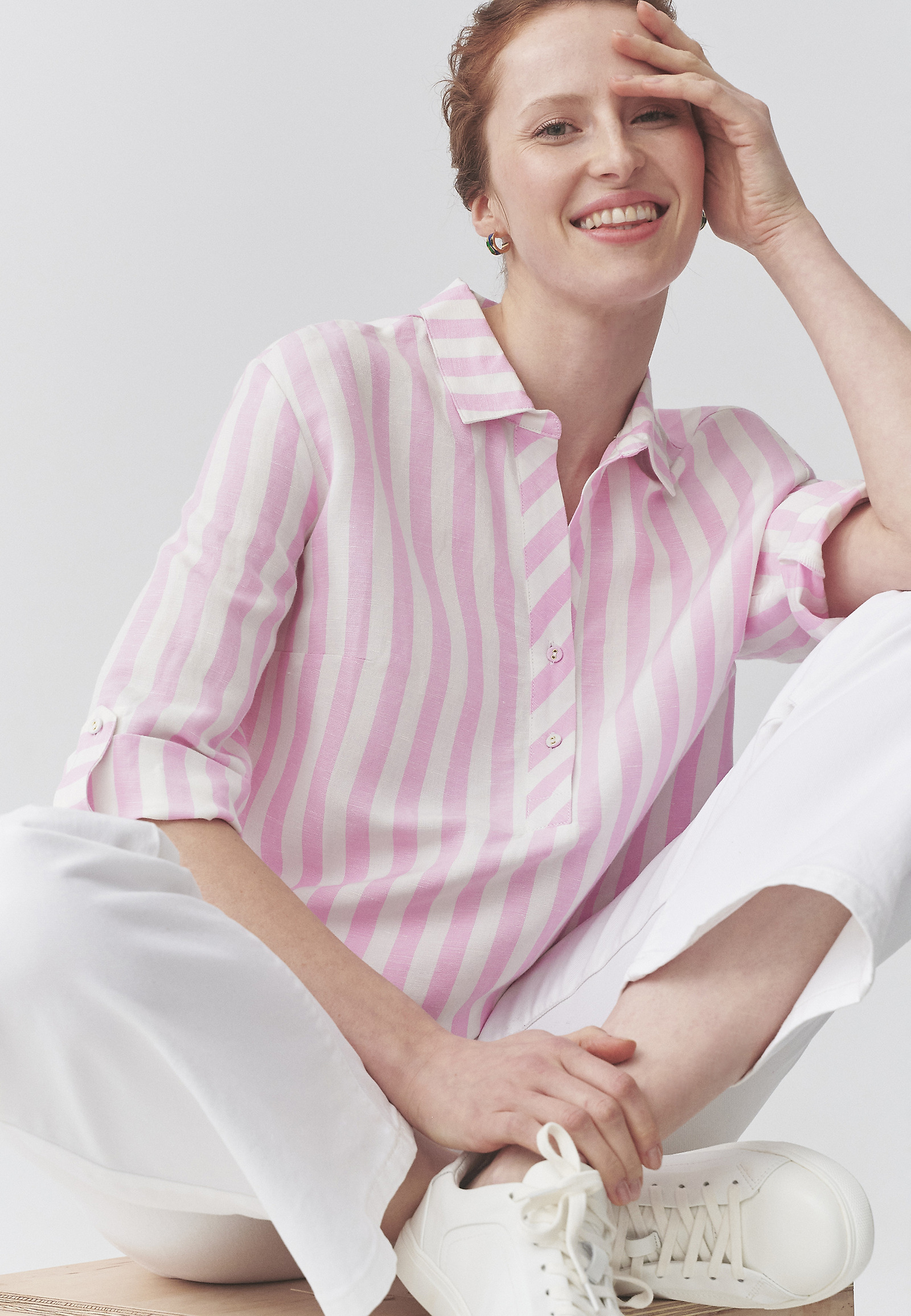 BLUZA IZ VISKOZE IN POLSTENA Z ZAVIHANIMI ROKAVI - BALEO BLUZA IZ VISKOZE IN POLSTENA Z ZAVIHANIMI ROKAVI - BALEO ROŽNATA 106638