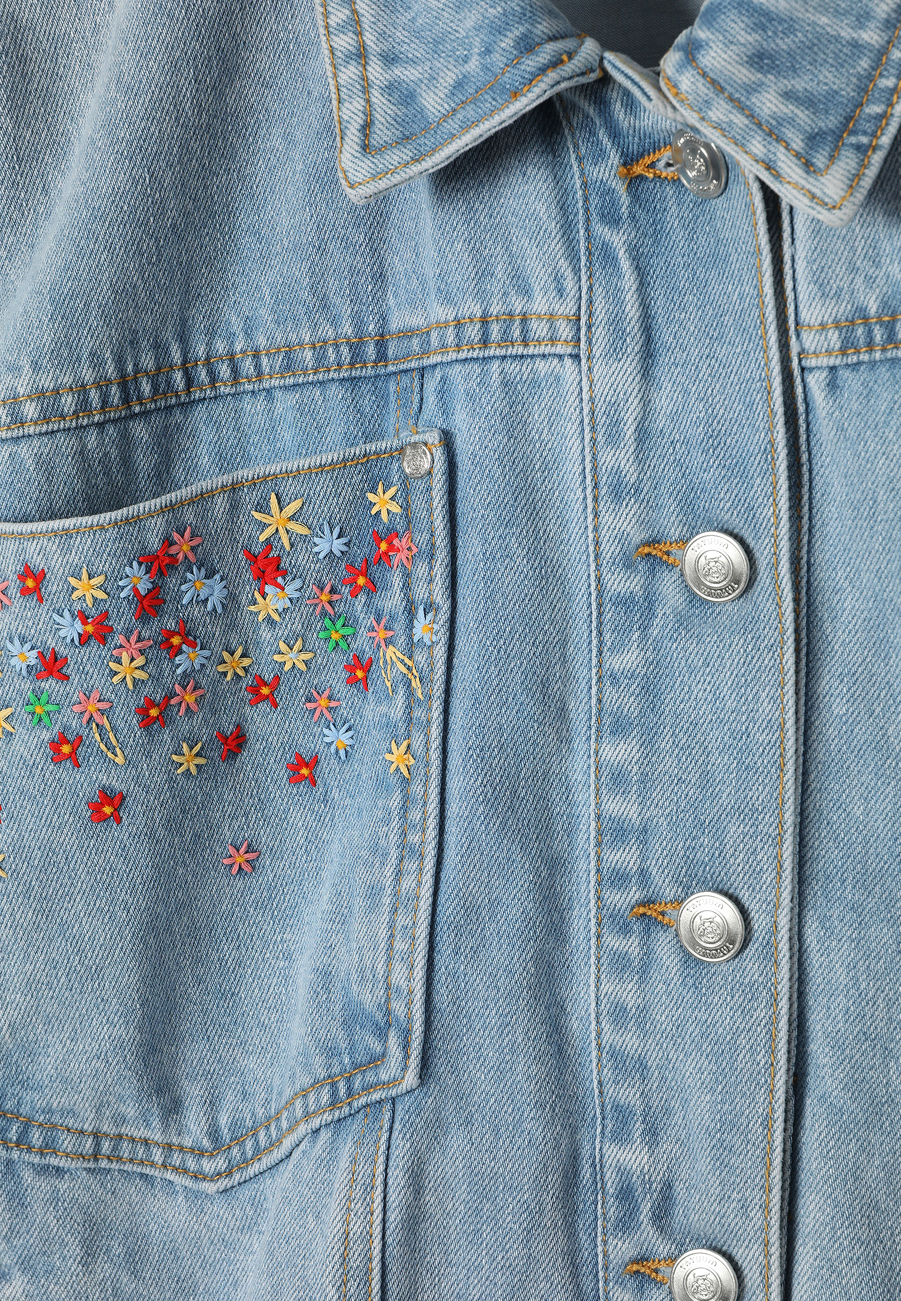 DENIM JACKET WITH EMBROIDERY - WARATIKA