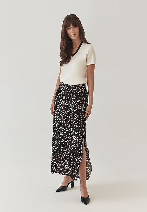 FUSTĂ LUNGĂ, CU MODEL, DIN ȚESĂTURĂ DE VISCOZĂ - ALEXA FUSTĂ LUNGĂ, CU MODEL, DIN ȚESĂTURĂ DE VISCOZĂ - ALEXA