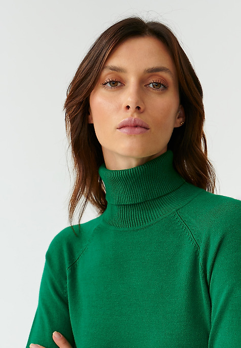CLASSIC LADIES’ SWEATER WITH A TURTLENECK NEKOKI 1 GREEN 2
