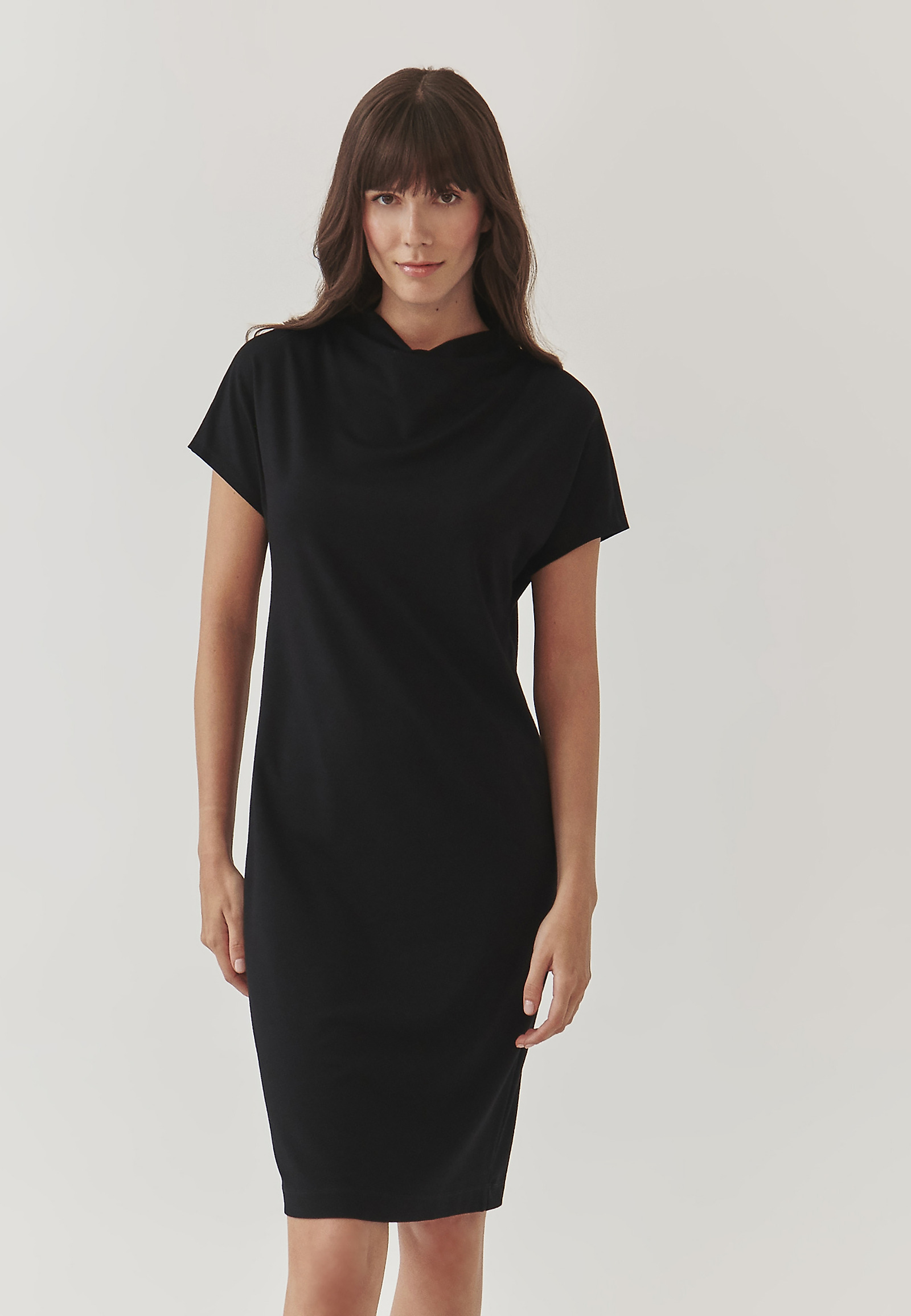 NŐI RUHA MODERN FÉL GARDRÓBBAL - ZORIMA NŐI RUHA MODERN FÉL GARDRÓBBAL - ZORIMA FEKETE 97097