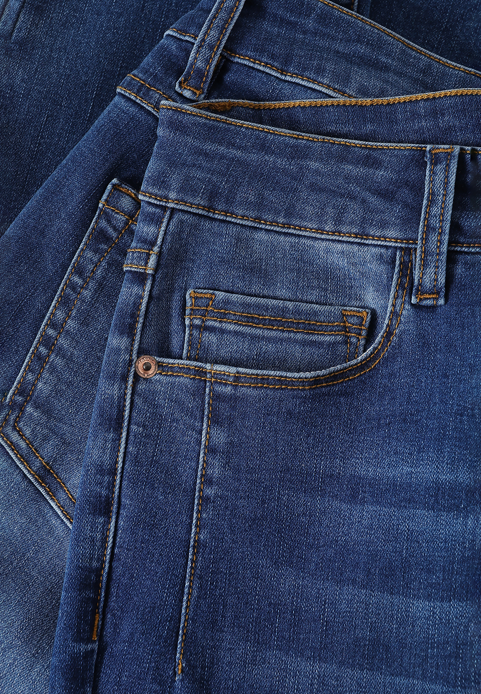 FITTED LADIES’ JEANS WITH DECORATIVE FRONT SEAMS - SARO 2 FITTED LADIES’ JEANS WITH DECORATIVE FRONT SEAMS - SARO 2 BLUE 99135