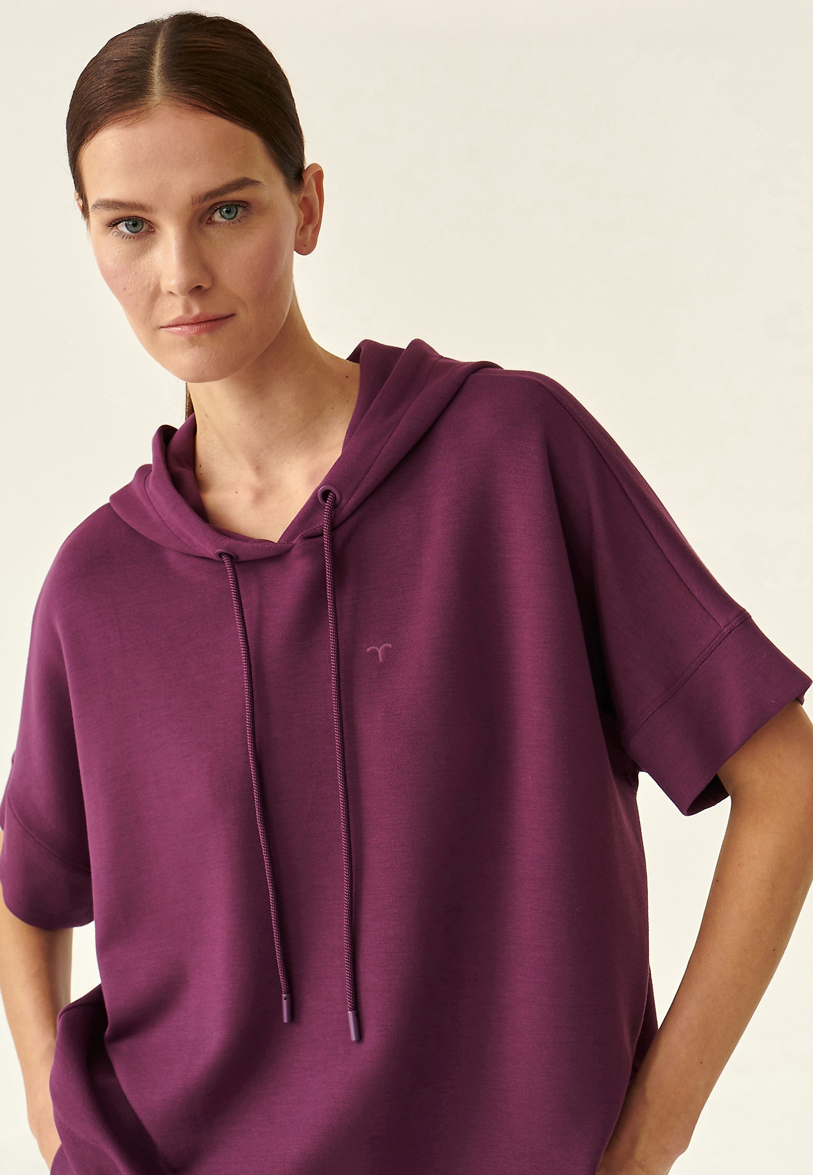 ŽENSKA BLUZA S KAPUCO AKSONA ŽENSKA BLUZA S KAPUCO AKSONA VIJOLIČNA 85975
