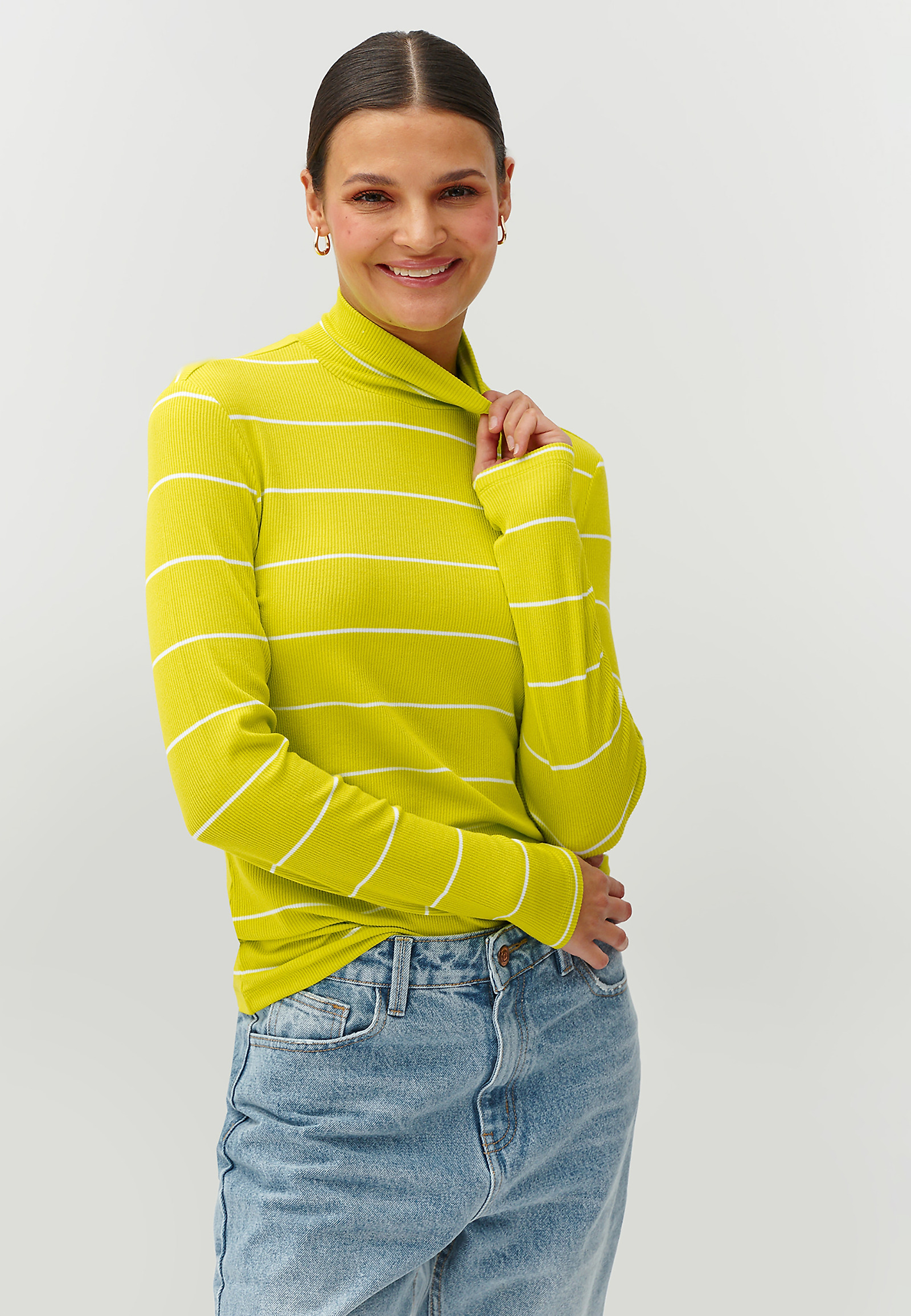 ŽENSKA ČRTASTA BLUZA S POLVRATOM - GOLTIKA 1 ŽENSKA ČRTASTA BLUZA S POLVRATOM - GOLTIKA 1 ZELENA 94438