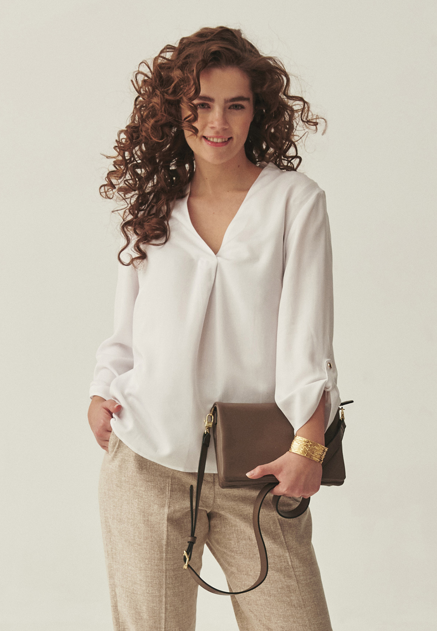 KLASICKÁ HALENKA Z VISKÓZY LENZING™ ECOVERO™ – ELMI 1 BÍLÁ 2