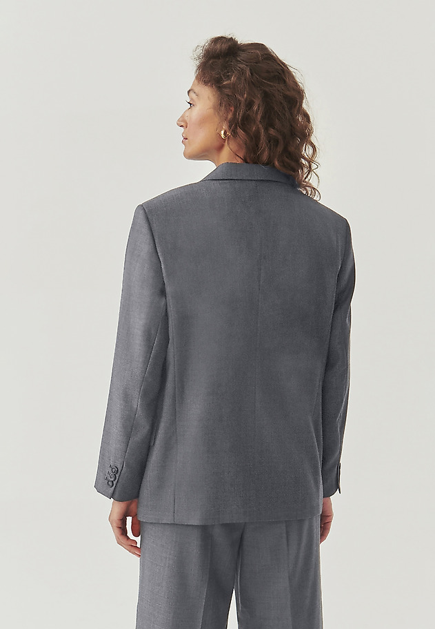 LADIES’ OVERSIZED DOUBLE-BREASTED BLAZER WITH DECORATIVE LAPELS - ERME LADIES’ OVERSIZED DOUBLE-BREASTED BLAZER WITH DECORATIVE LAPELS - ERME SZARY 5