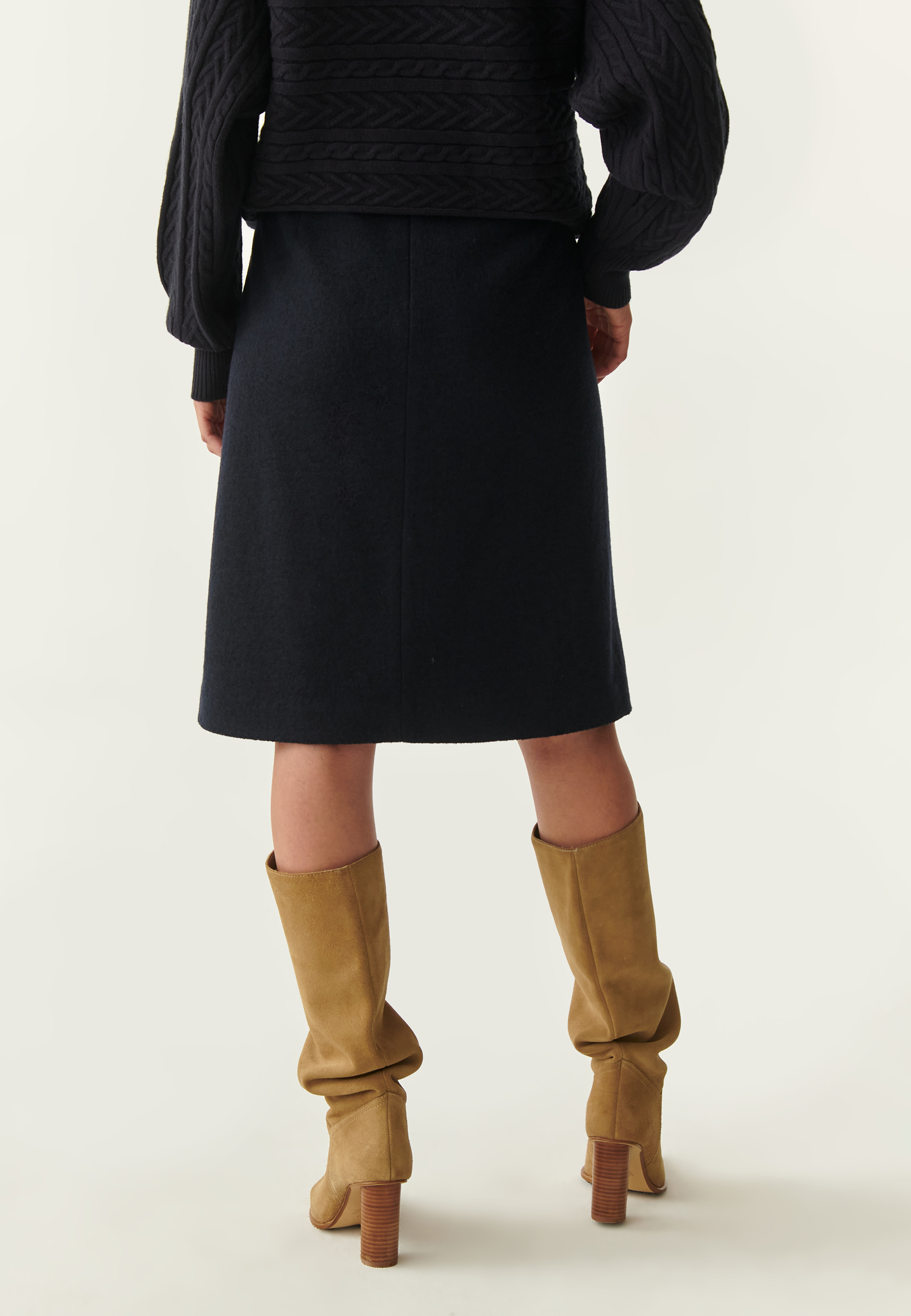 ROZKLOSZOWANA SPÓDNICA Z WEŁNĄ BONI GRANATOWY 2