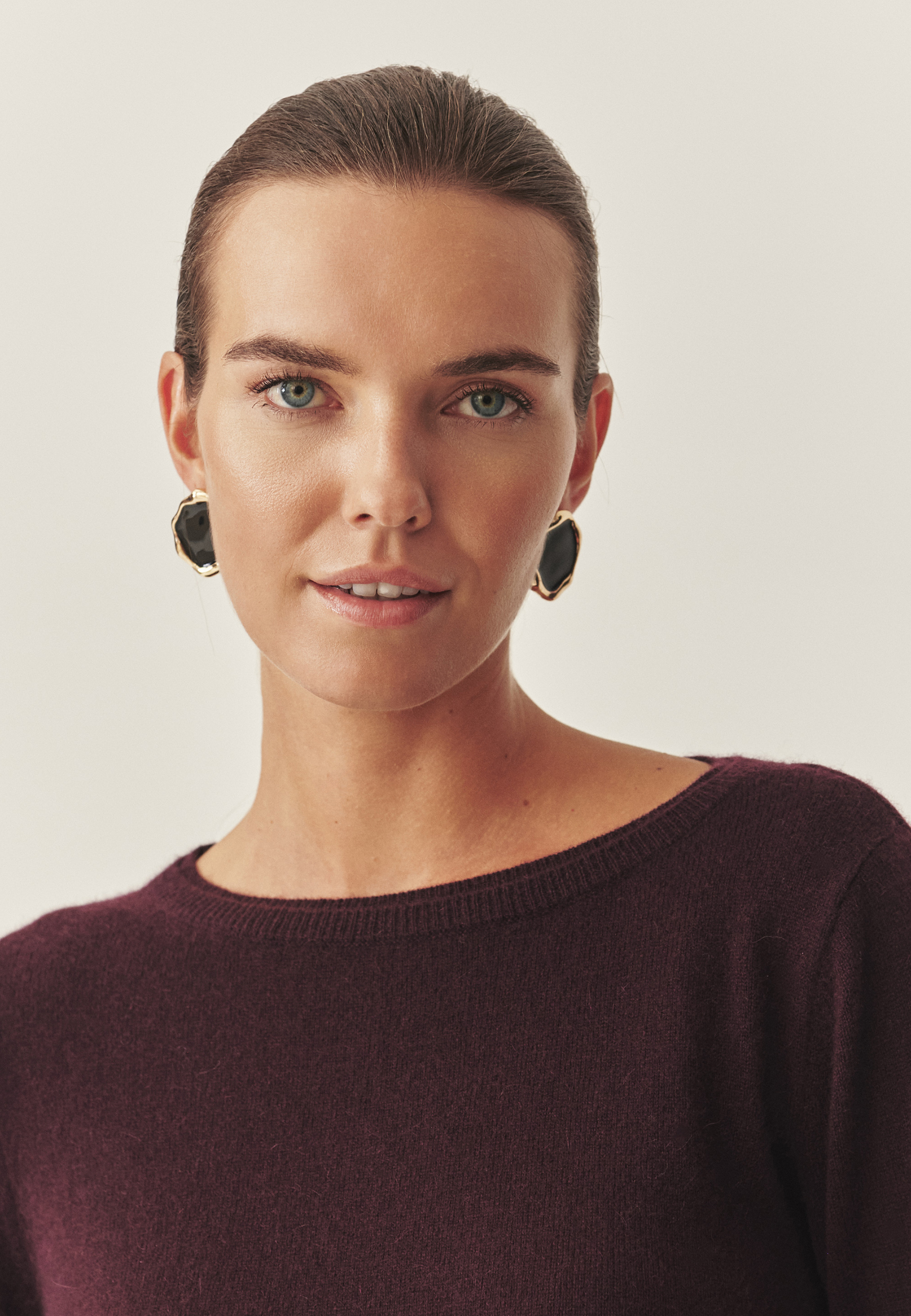 KASZMIROWY SWETER Z DEKOLTEM W ŁÓDKĘ - LEMON CZERWONY 2