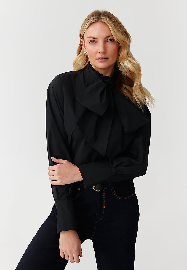 LADIES’ SHIRT WITH DECORATIVE BELT - KONKONA 1 LADIES’ SHIRT WITH DECORATIVE BELT - KONKONA 1 CZARNY 3