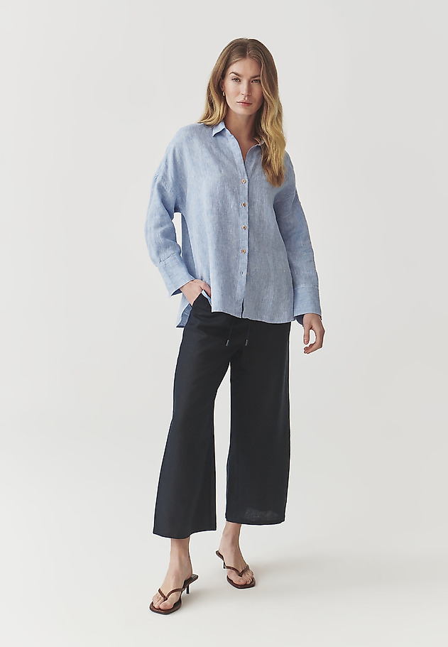 LADIES’ COMFORTABLE SHIRT WITH WOODEN BUTTONS - MANDRAGIA 4 LADIES’ COMFORTABLE SHIRT WITH WOODEN BUTTONS - MANDRAGIA 4 NIEBIESKI 2